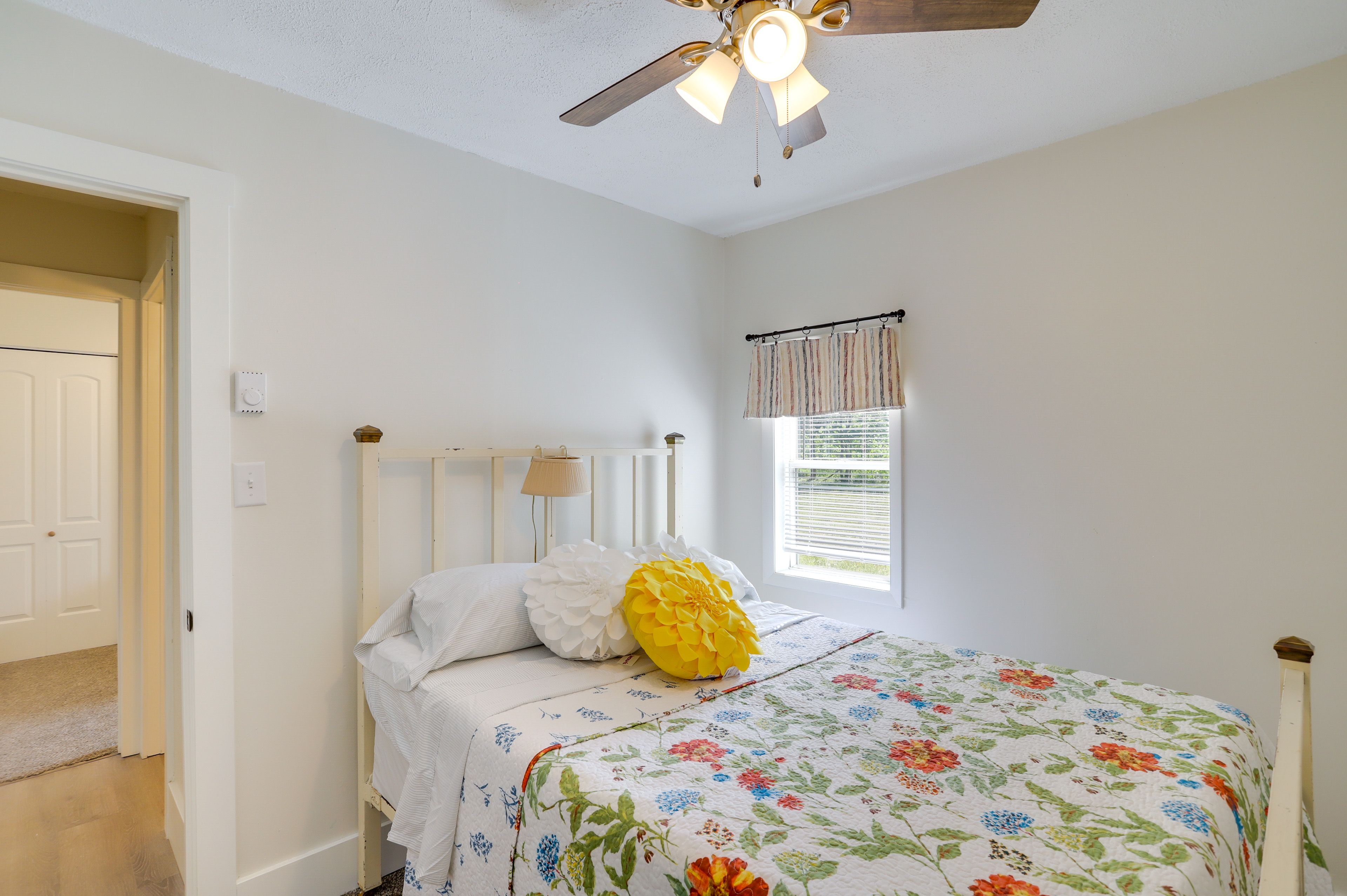 Bedroom 2 | Full Bed | Ceiling Fan