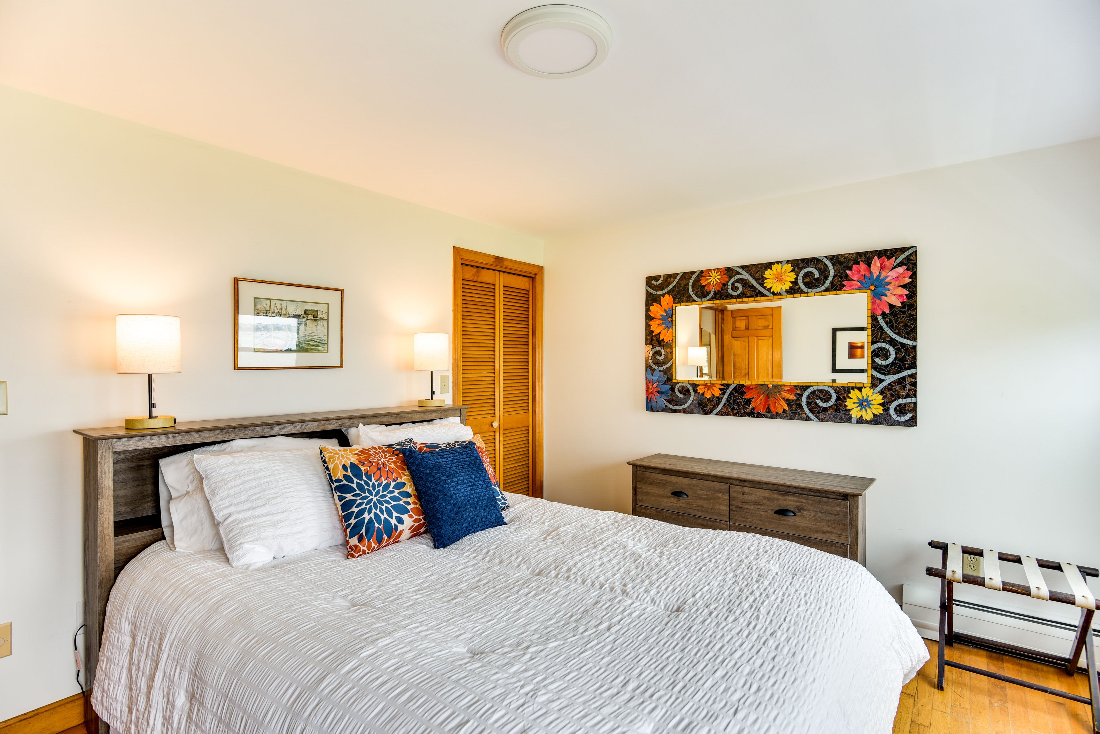 Bedroom 4 | Queen Bed