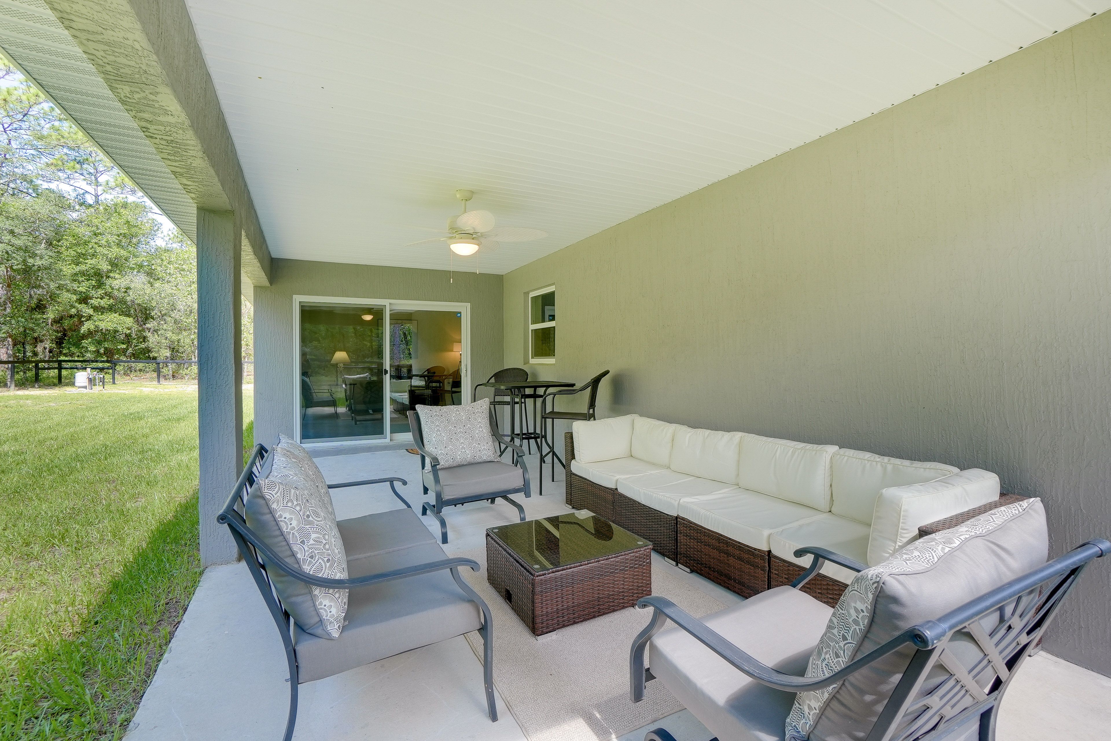 Covered Patio | Outdoor Seating & Dining