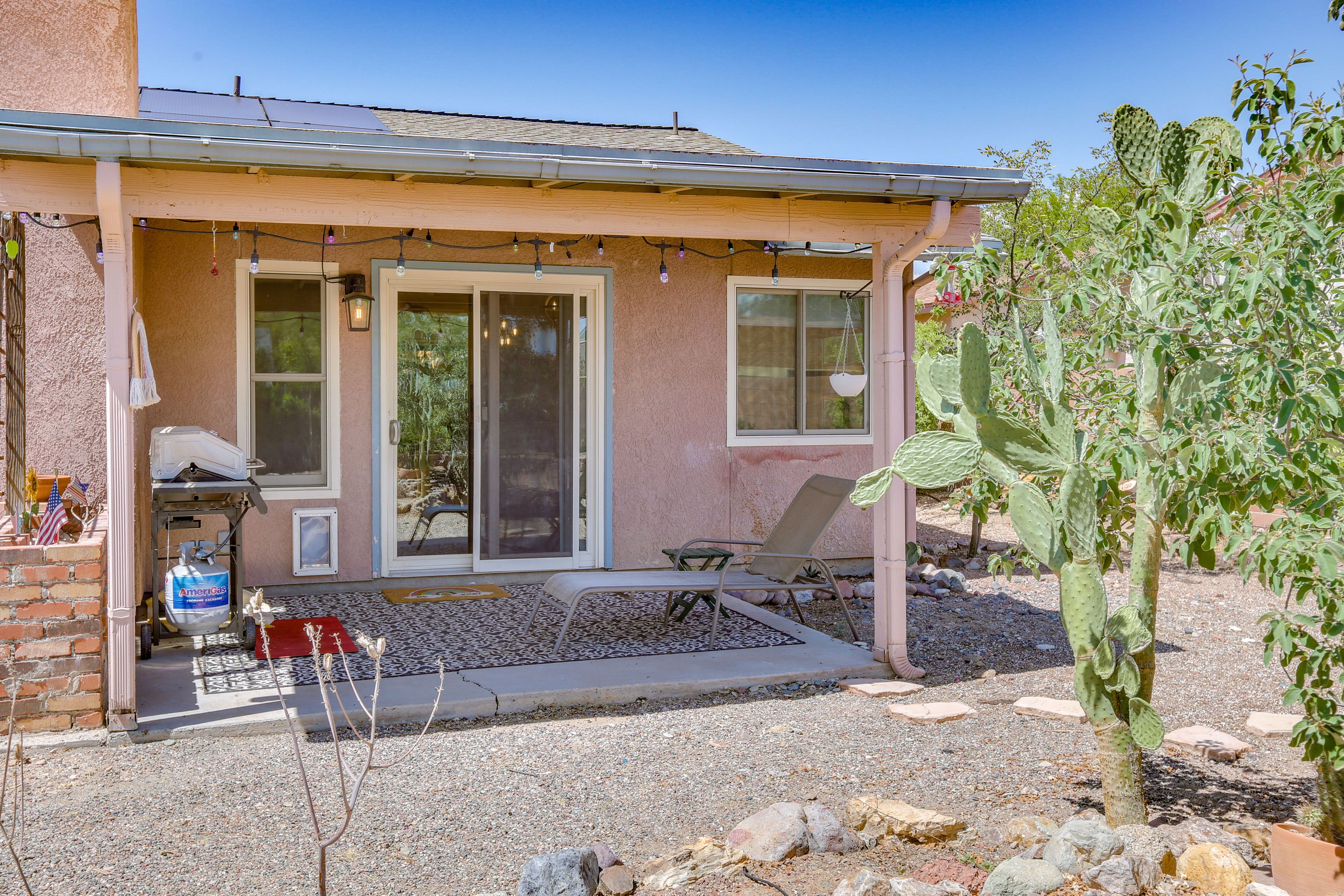 Private Backyard Area | Gas Grill | Wood-Burning Fire Pit