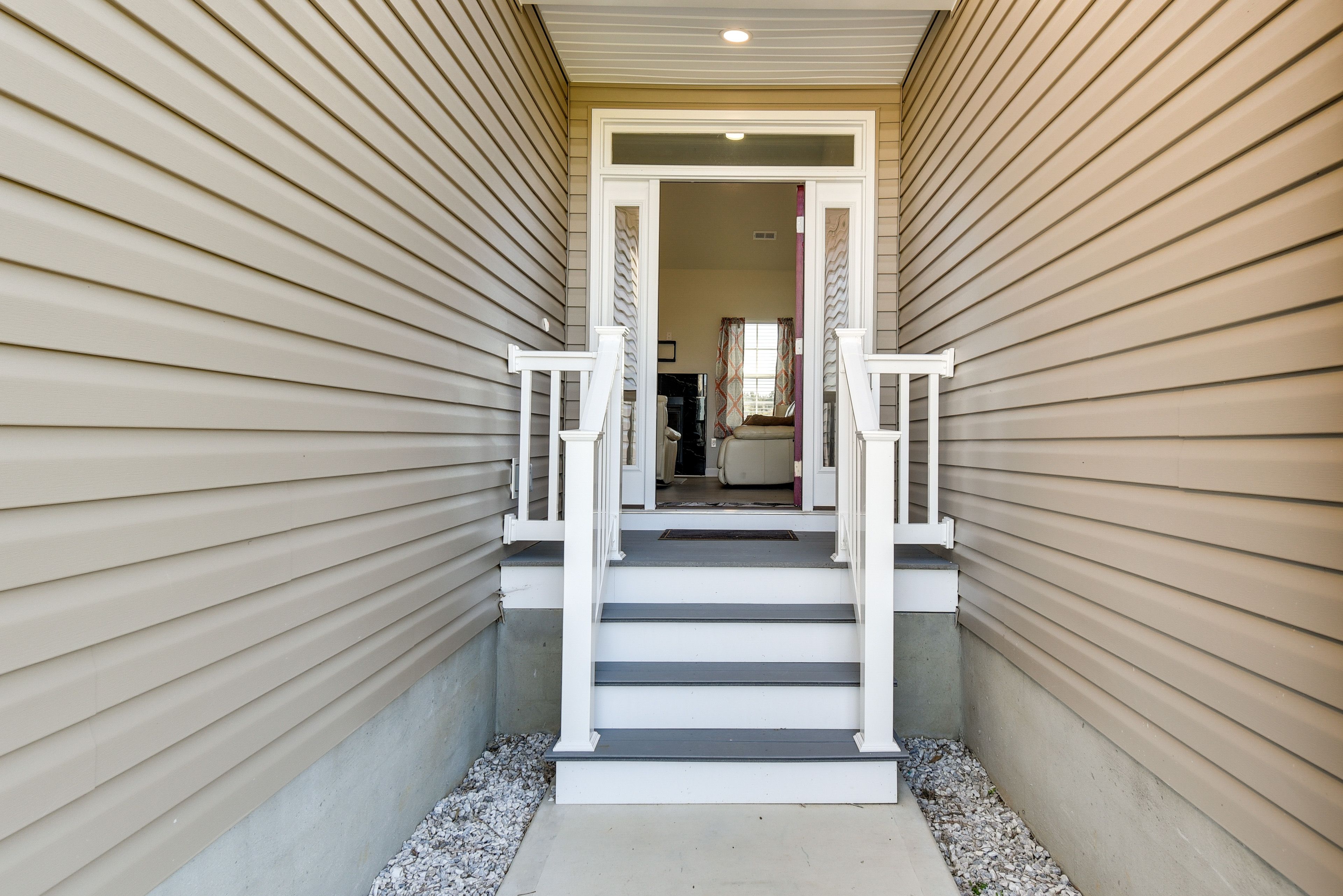 Front Entry | Steps to Access