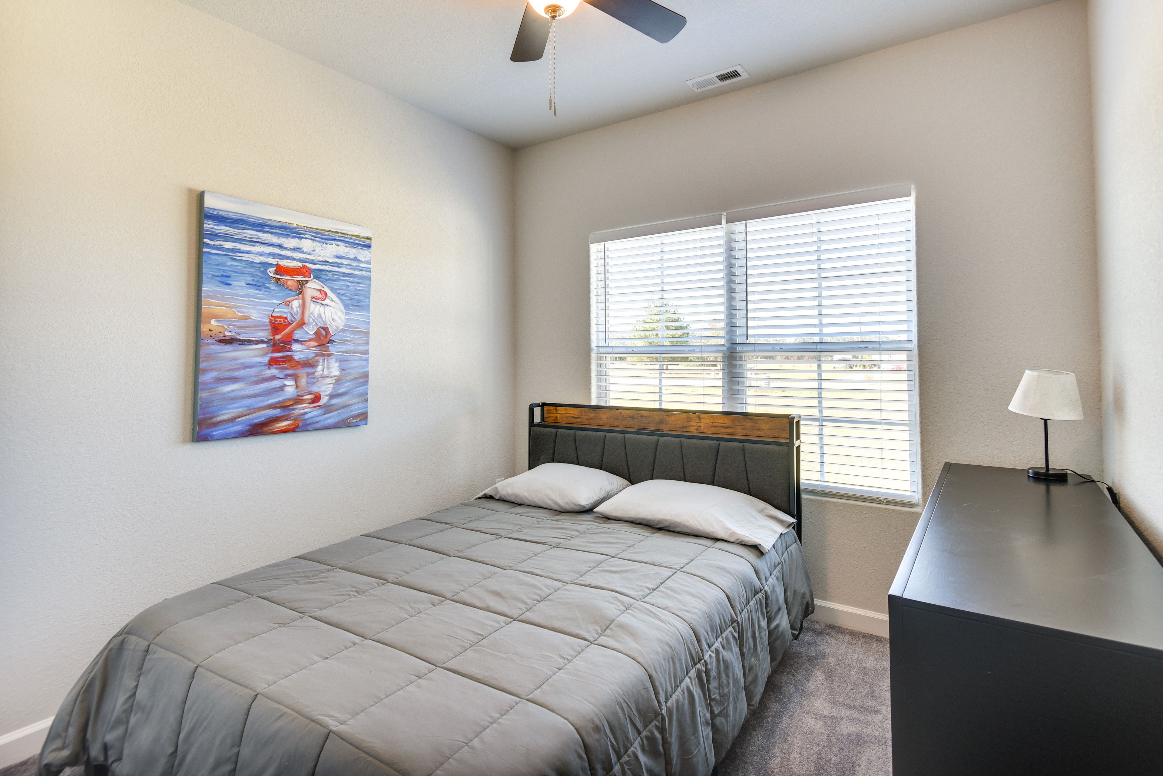 Bedroom 2 | Queen Bed