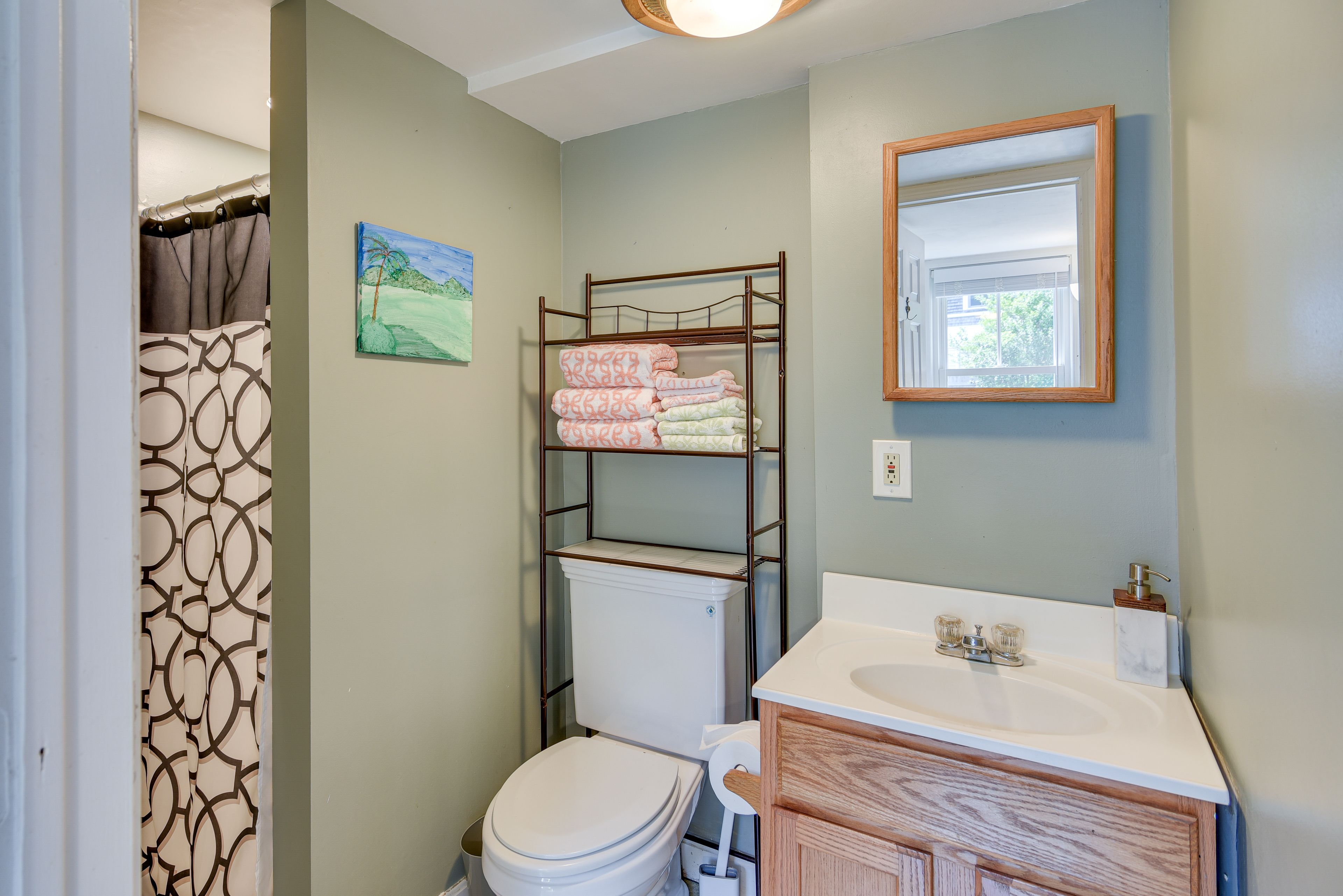 Full Bathroom