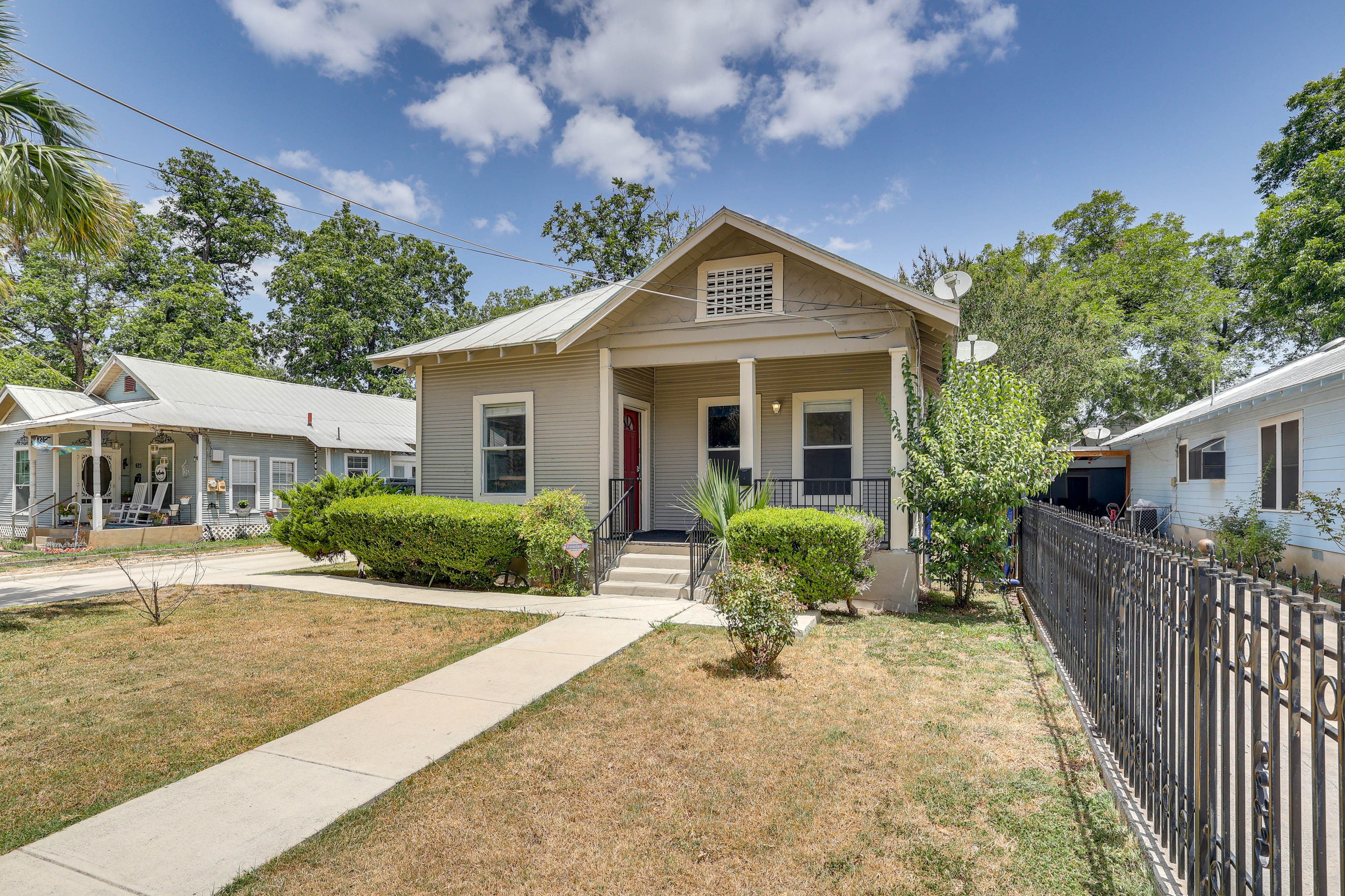 San Antonio Vacation Rental | 3BR | 2BA | Stairs Required | 1,500 Sq Ft