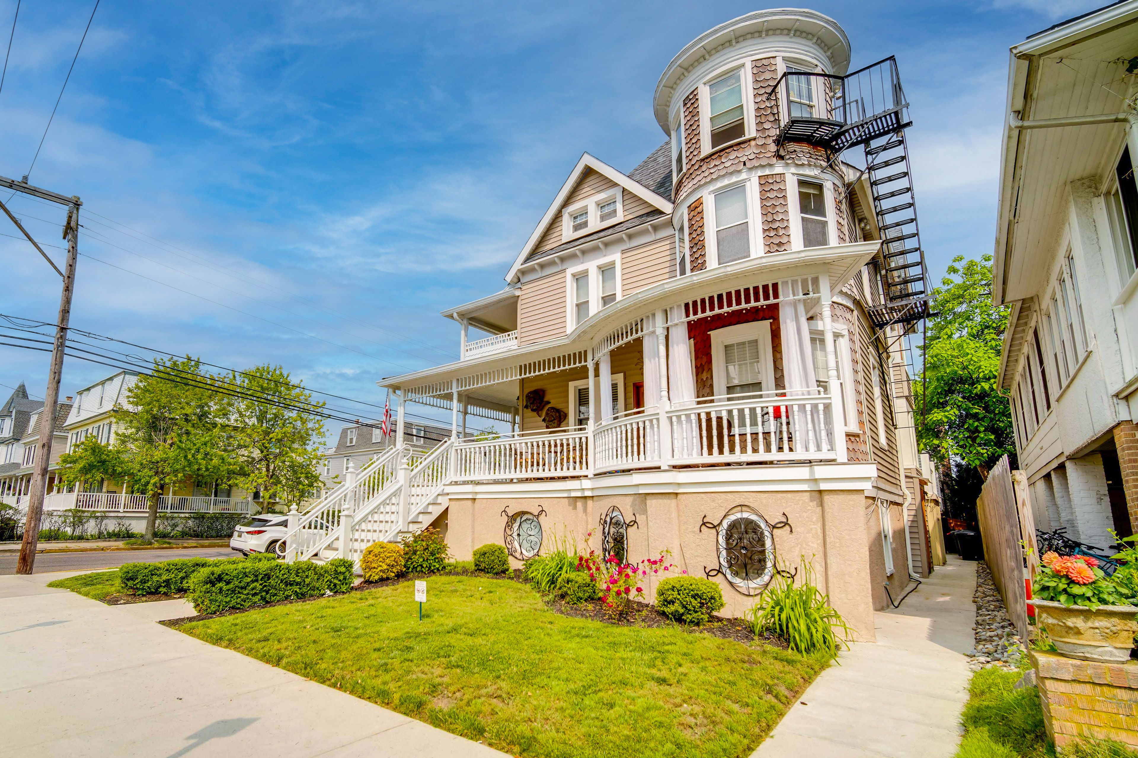 Parking | Street Parking (First-Come, First-Served)