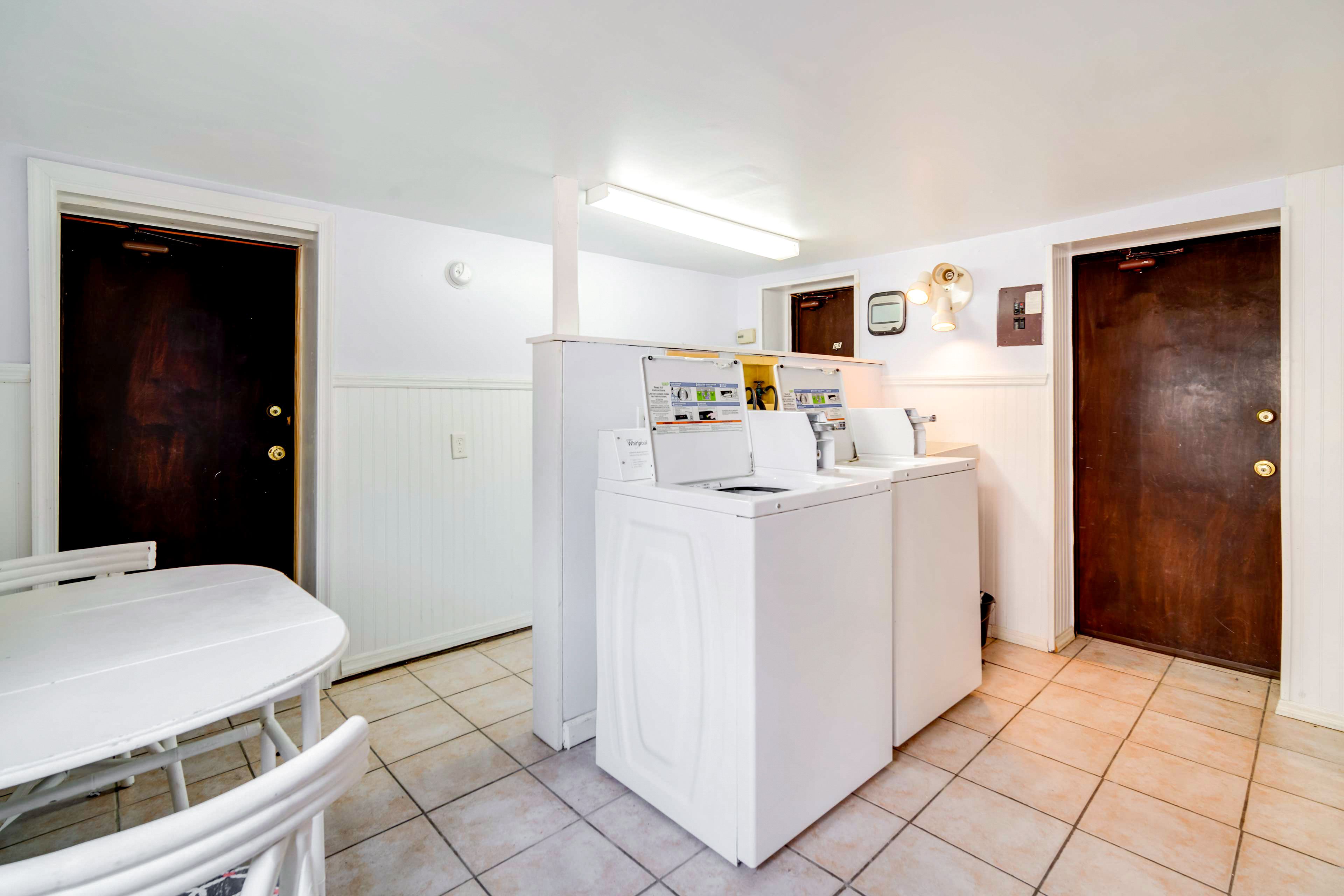 Shared Amenities | Coin-Operated Laundry | Outdoor Shower