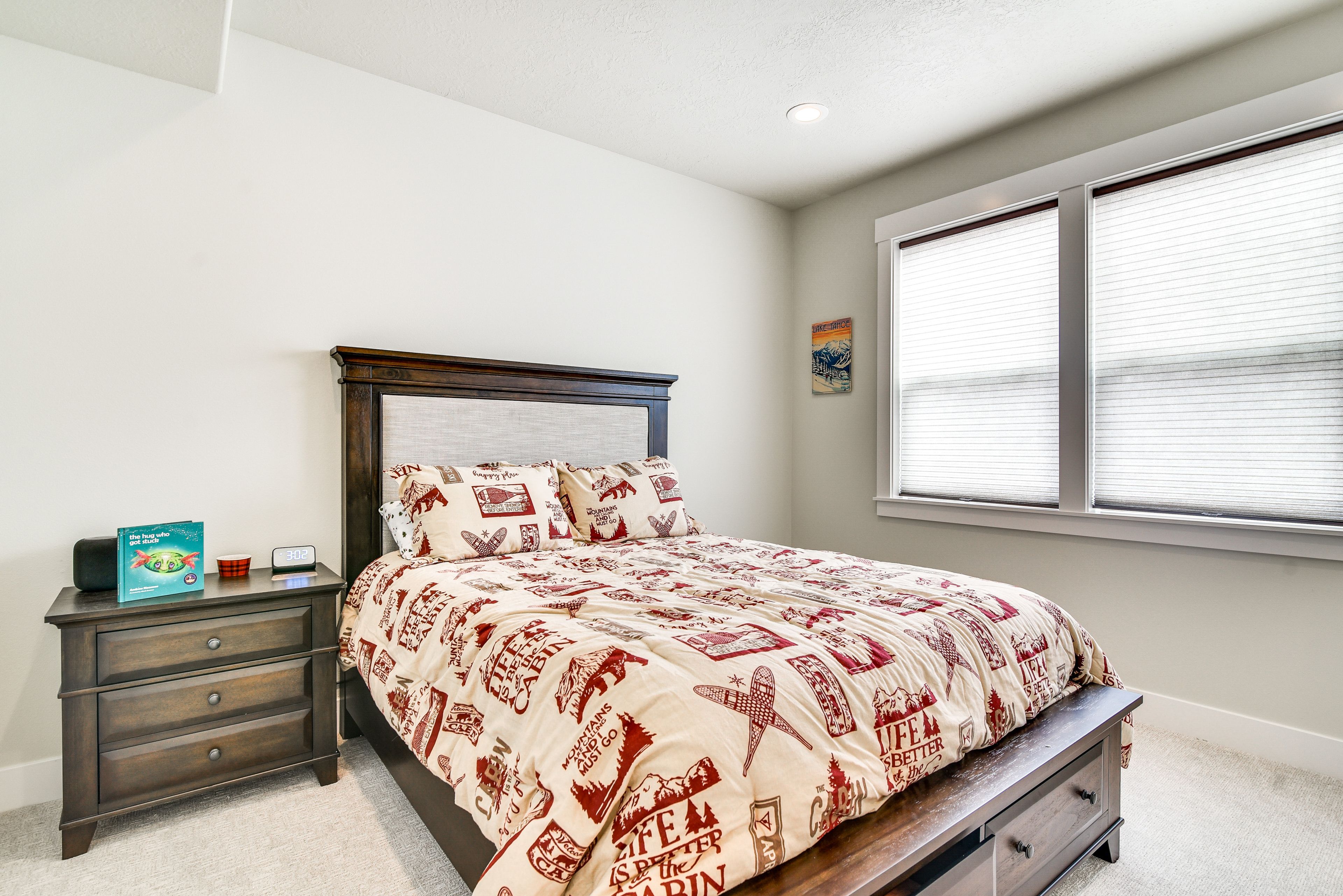 Bedroom 2 | Queen Bed