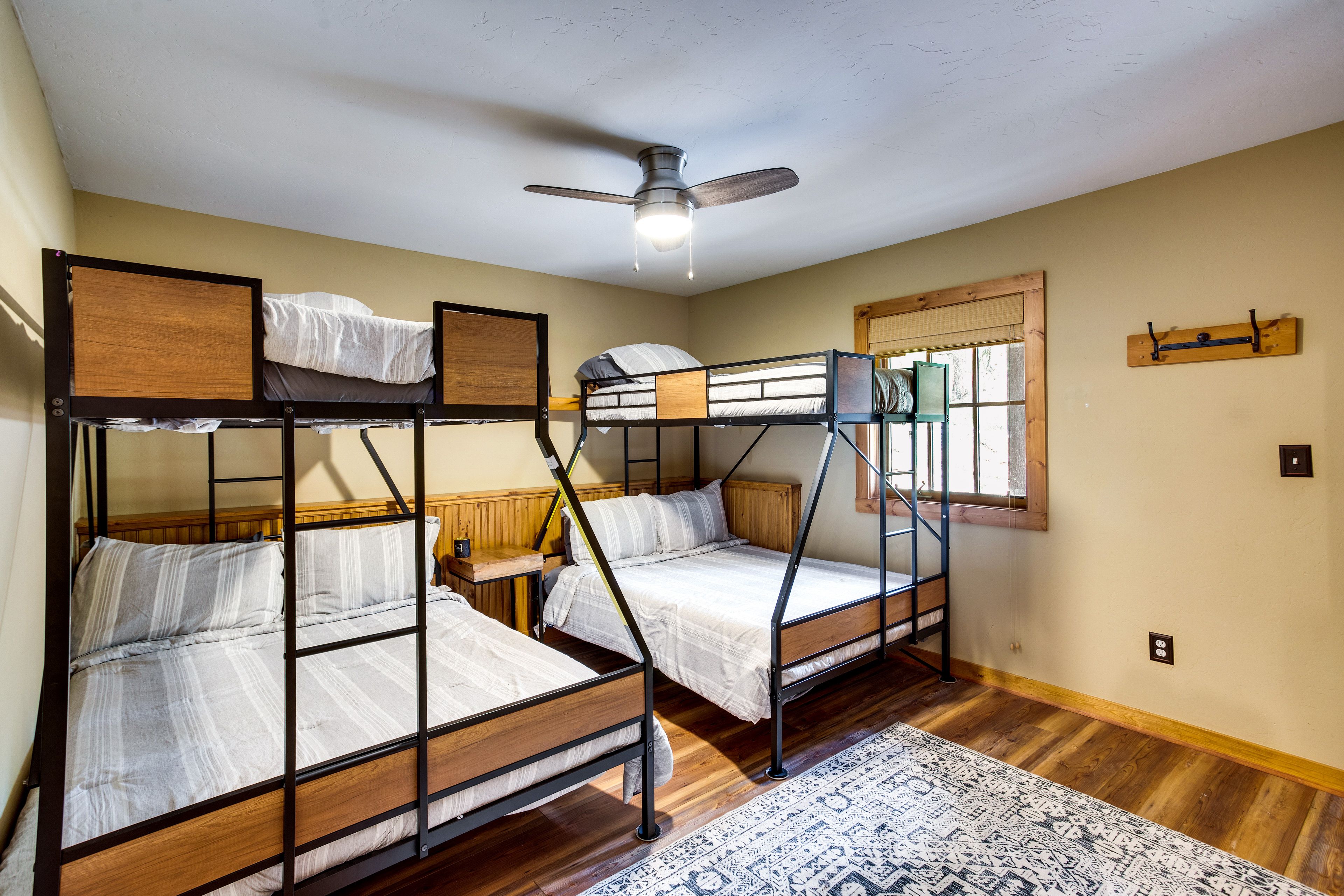 Bedroom 2 | 2 Twin/Full Bunk Beds