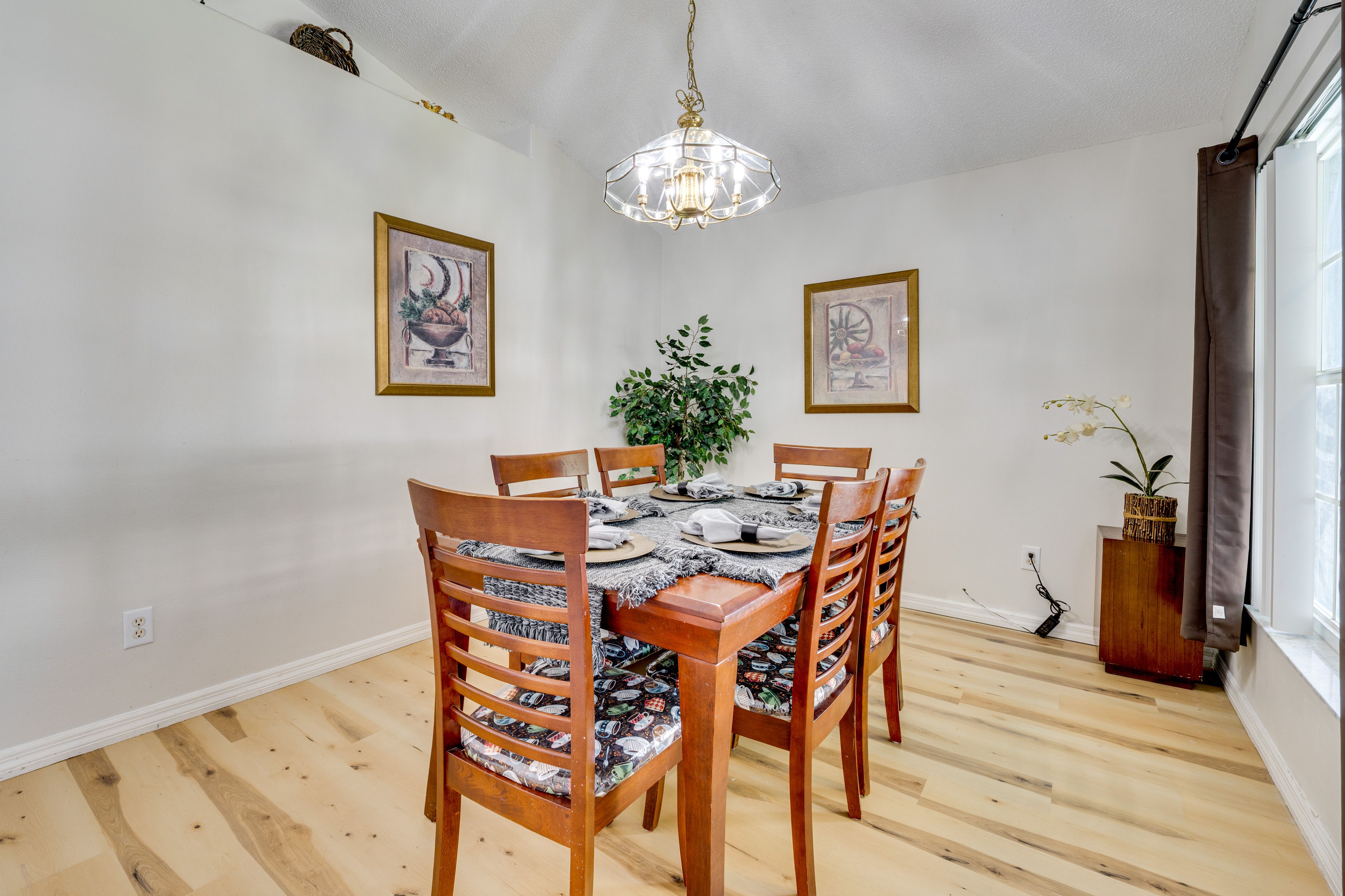 Dining Area | Dishware/Flatware | Trash Bags/Paper Towels | High Chair