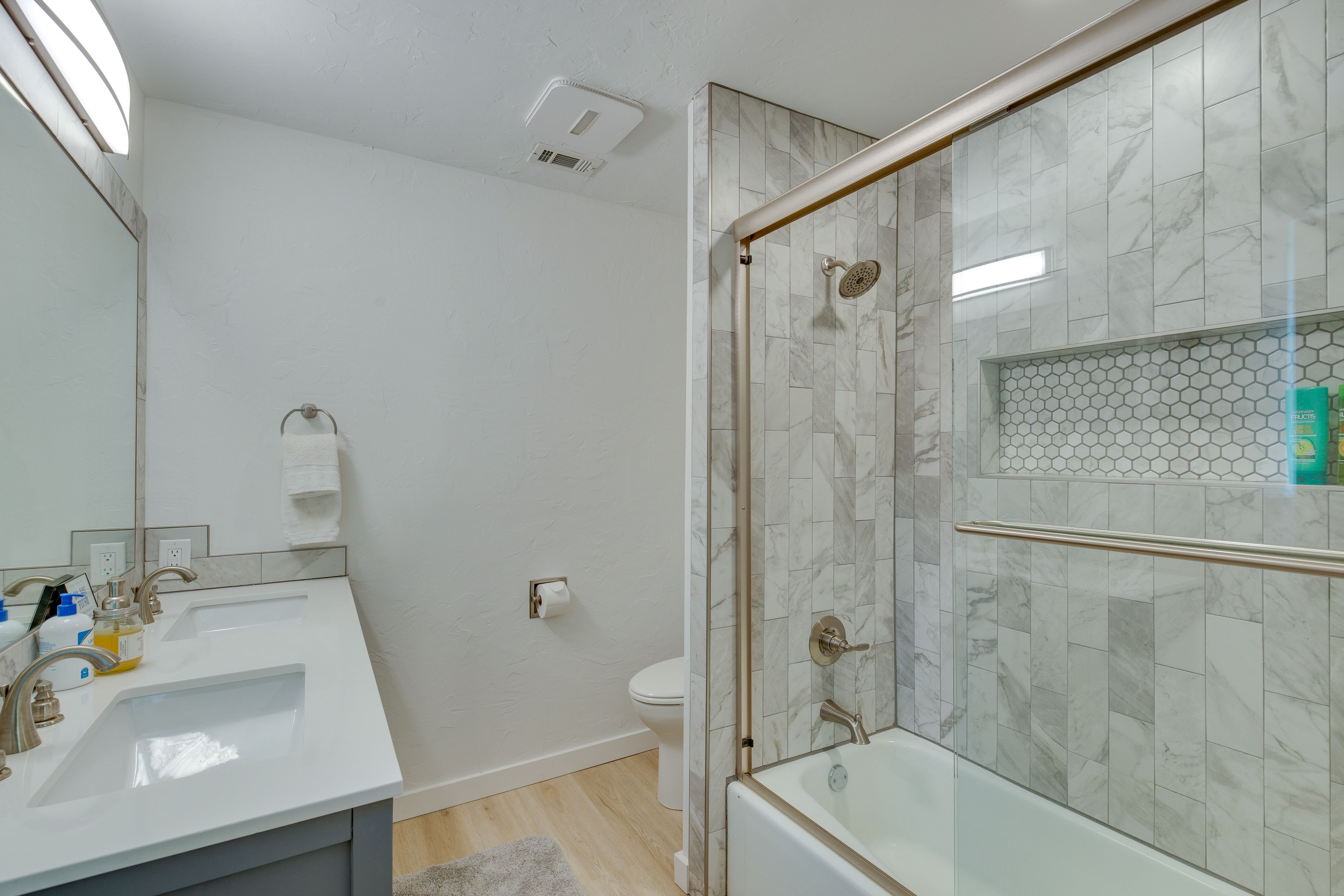 En-Suite Bathroom | Hair Dryer | Towels Provided