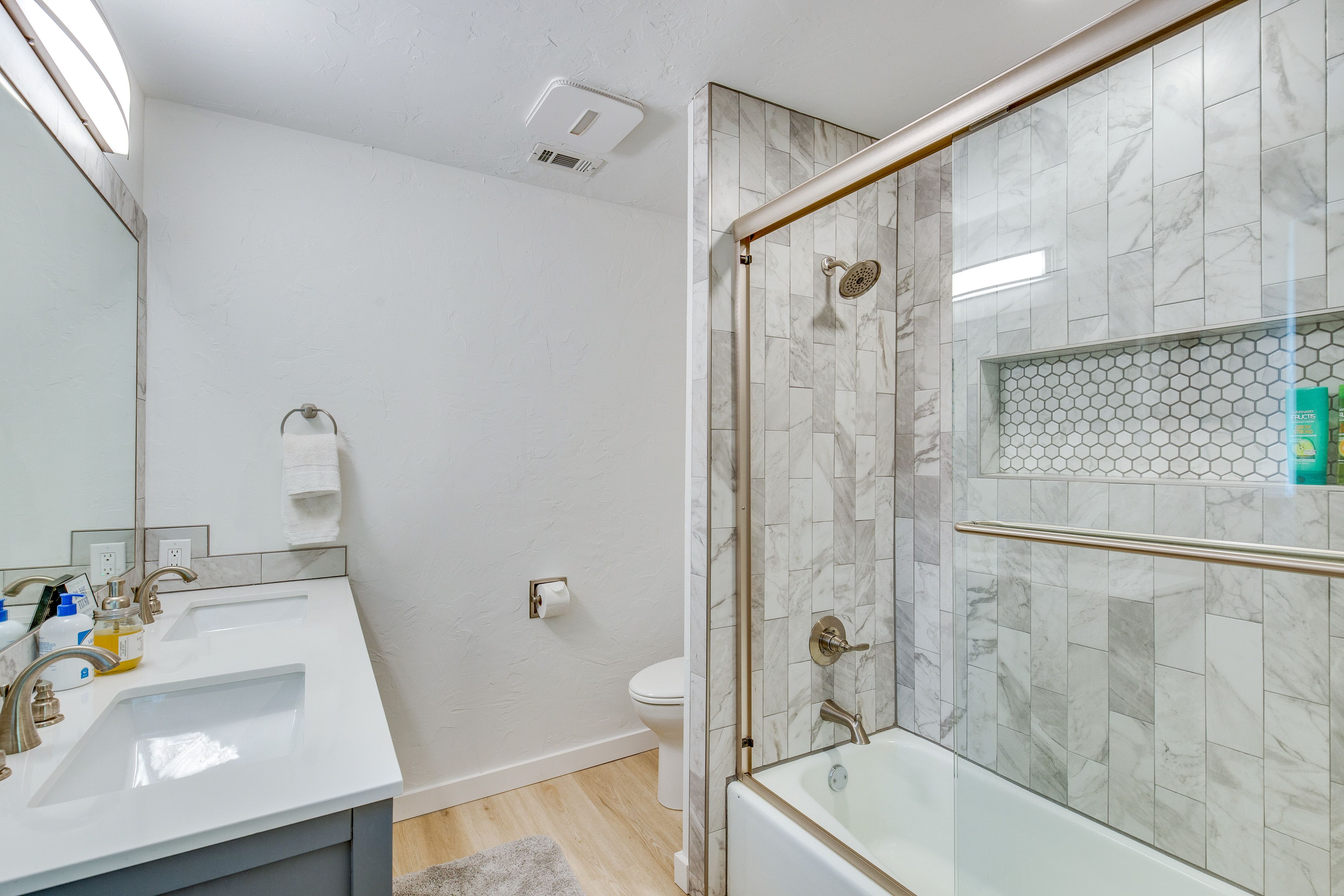 En-Suite Bathroom | Hair Dryer | Towels Provided