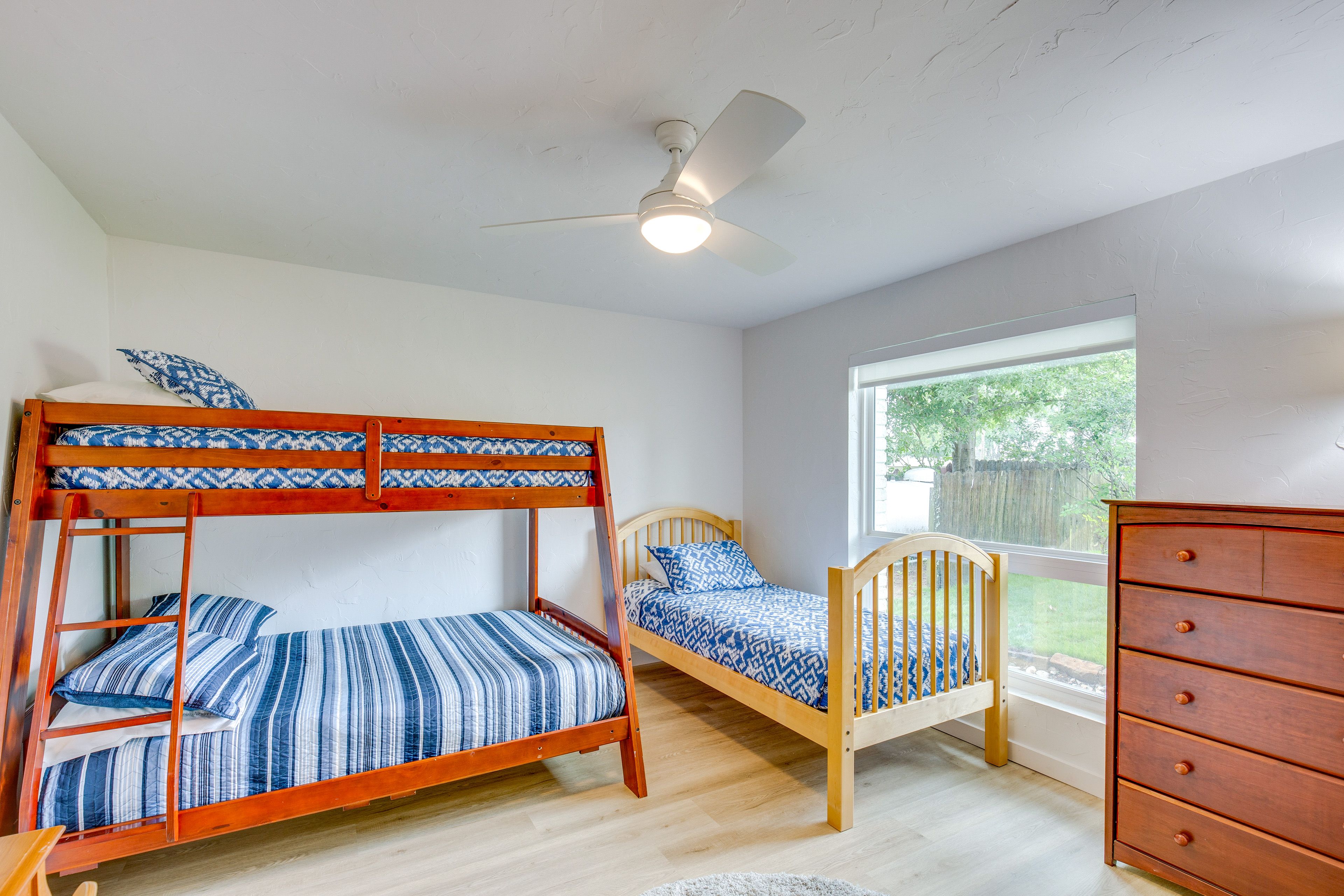 Bedroom 4 | Twin/Full Bunk Bed | Twin Bed
