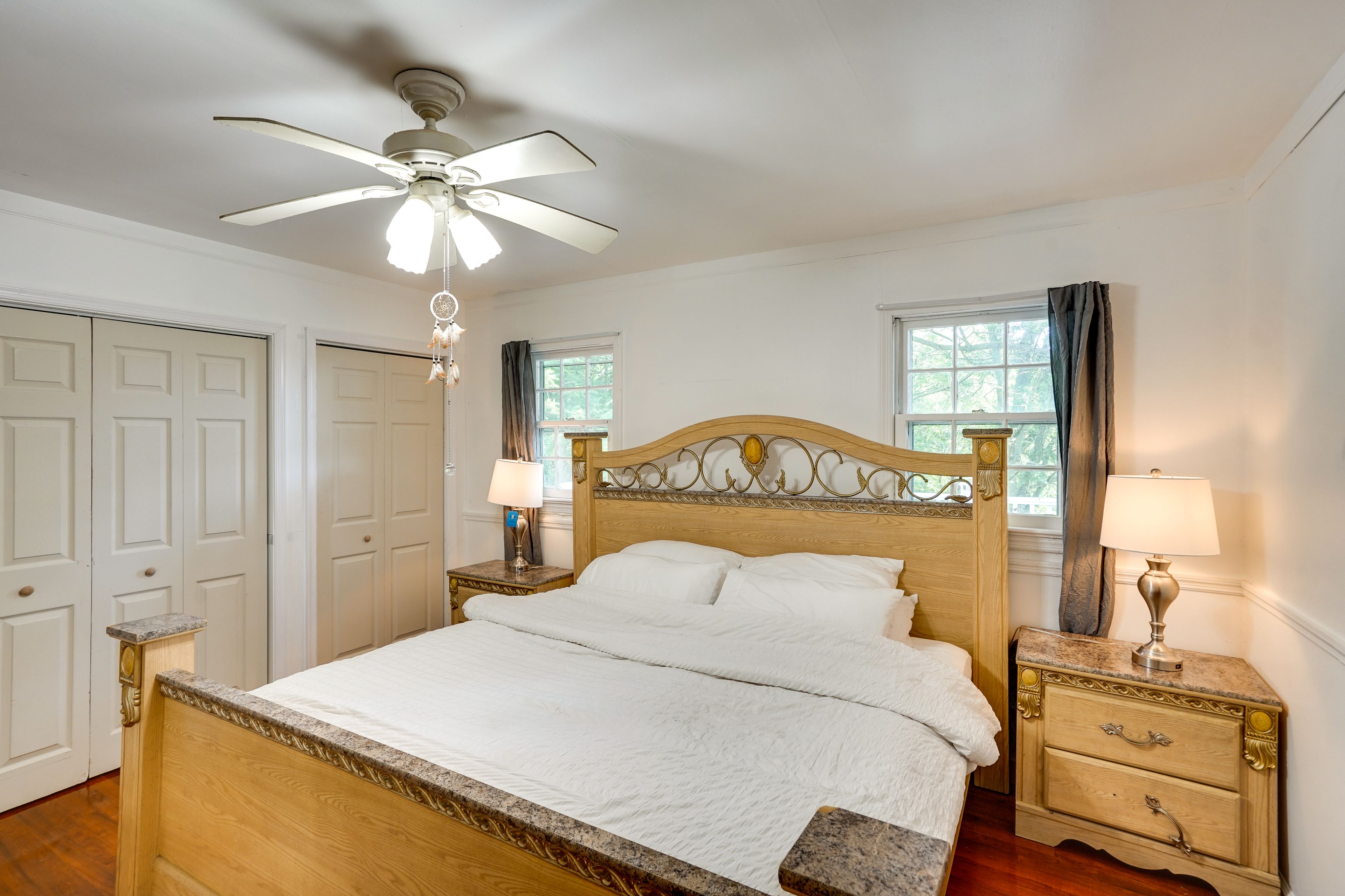 Bedroom 1 | King Bed | Linens Provided