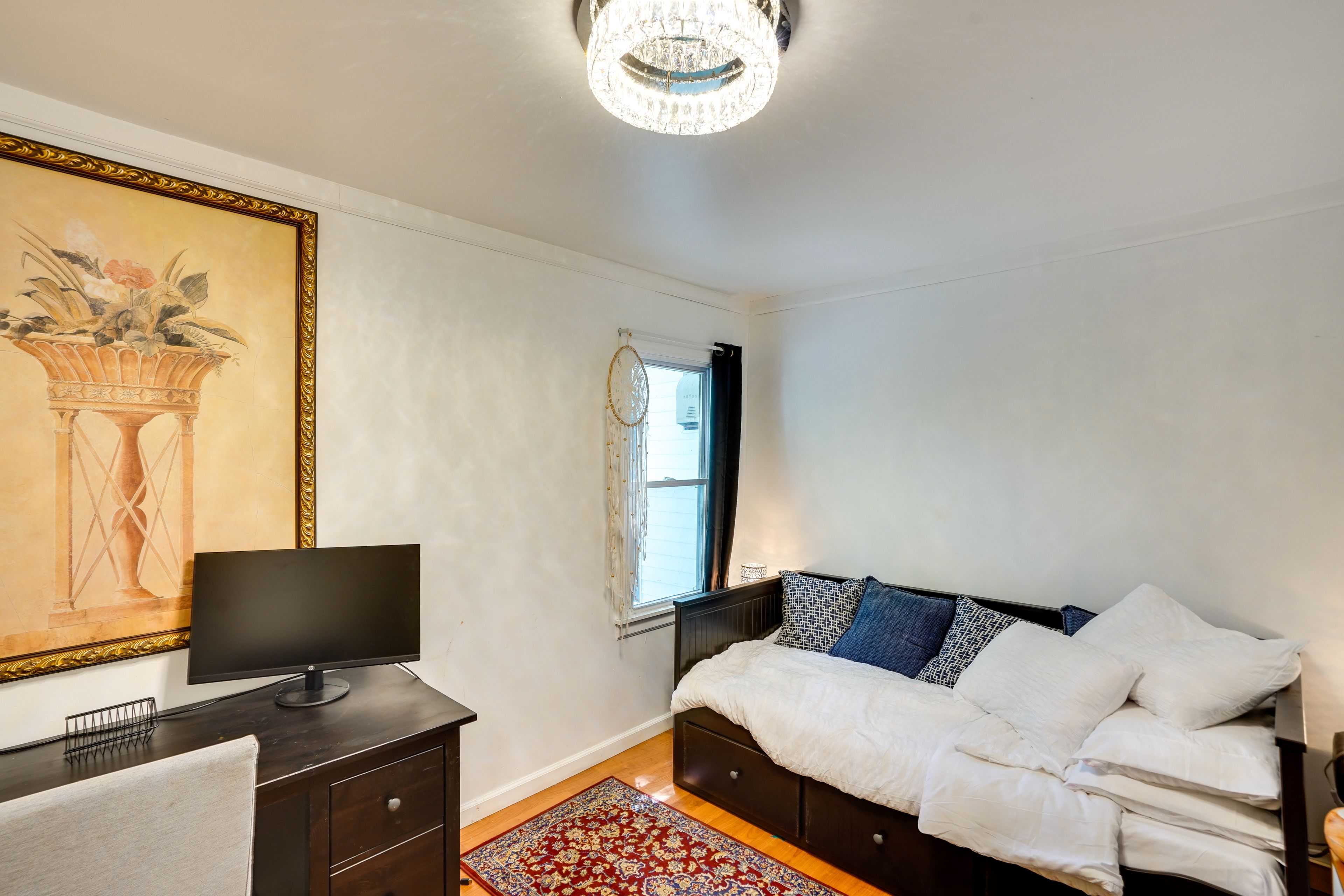 Bedroom 2 | Full Daybed | Home Office Area | Printer