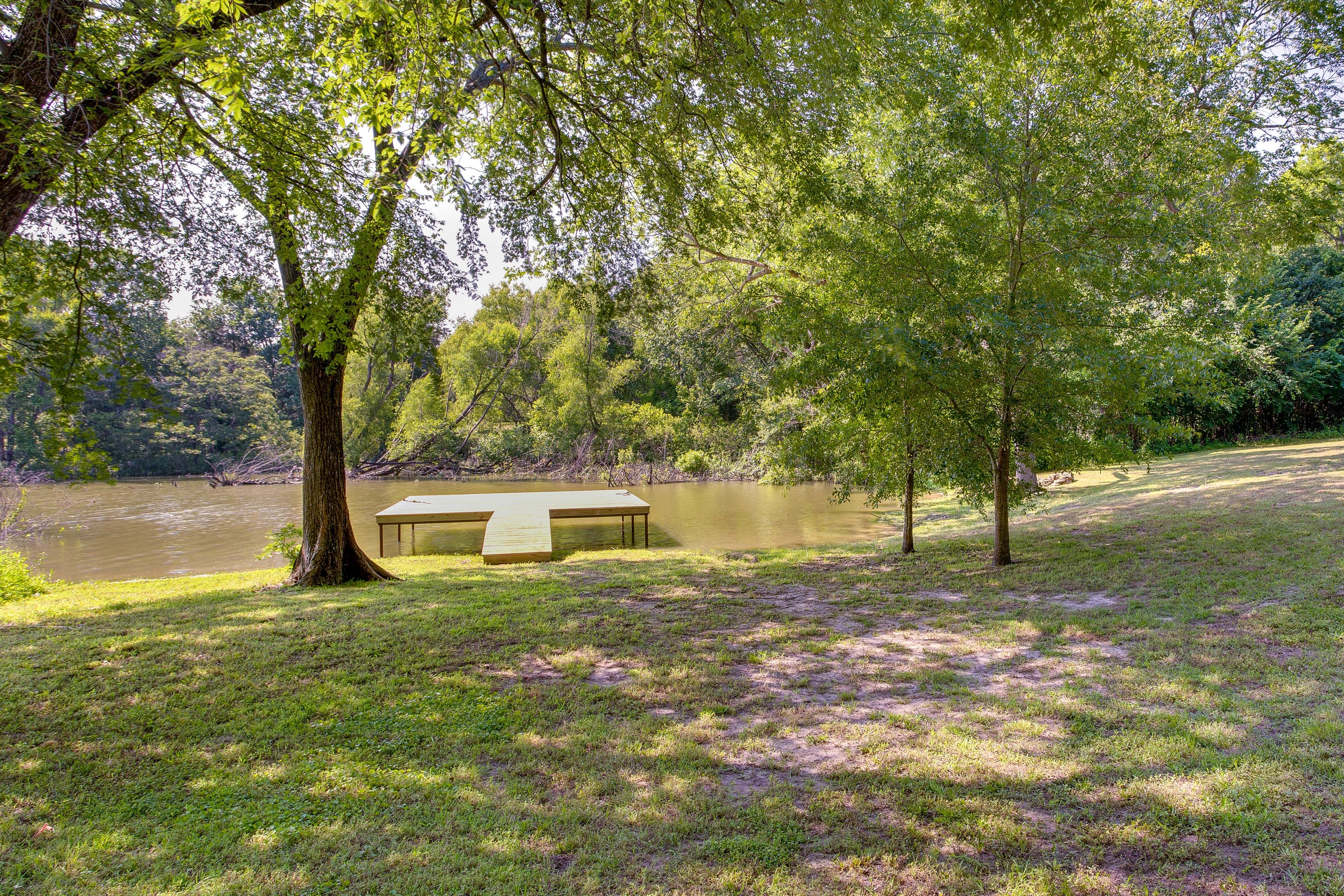 Private Fishing Dock w/ Boat Parking