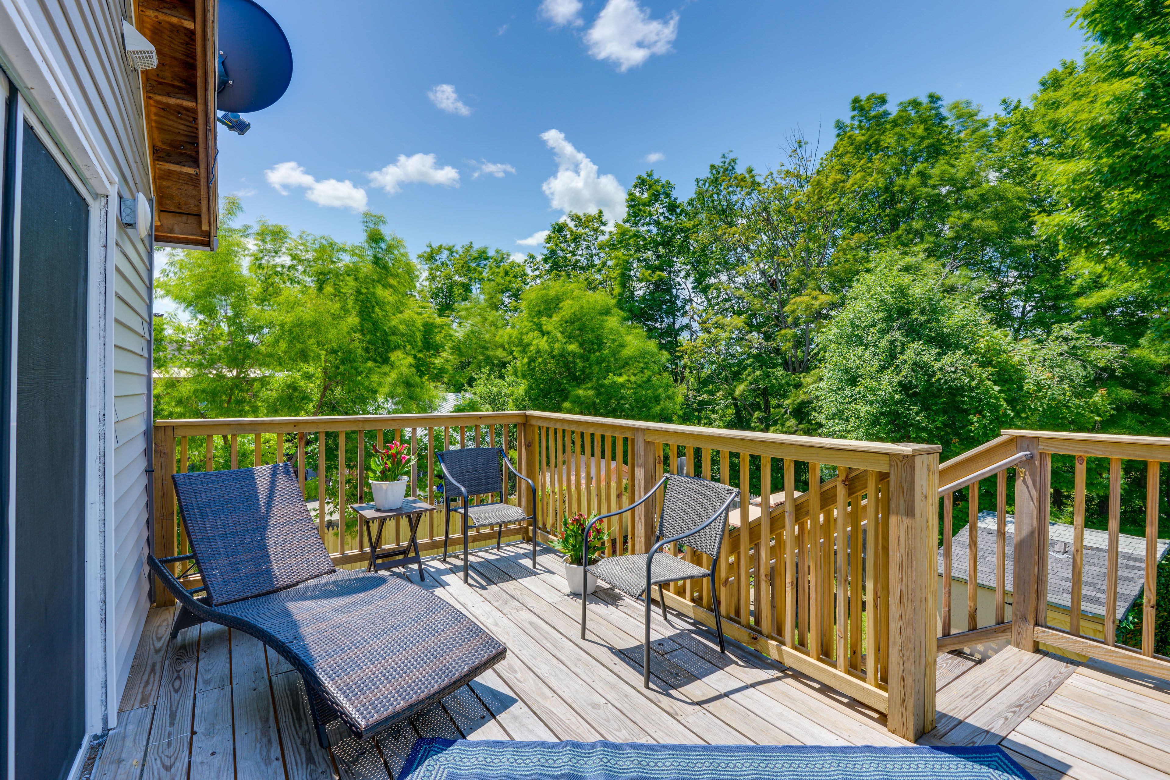 Walk-Out Deck