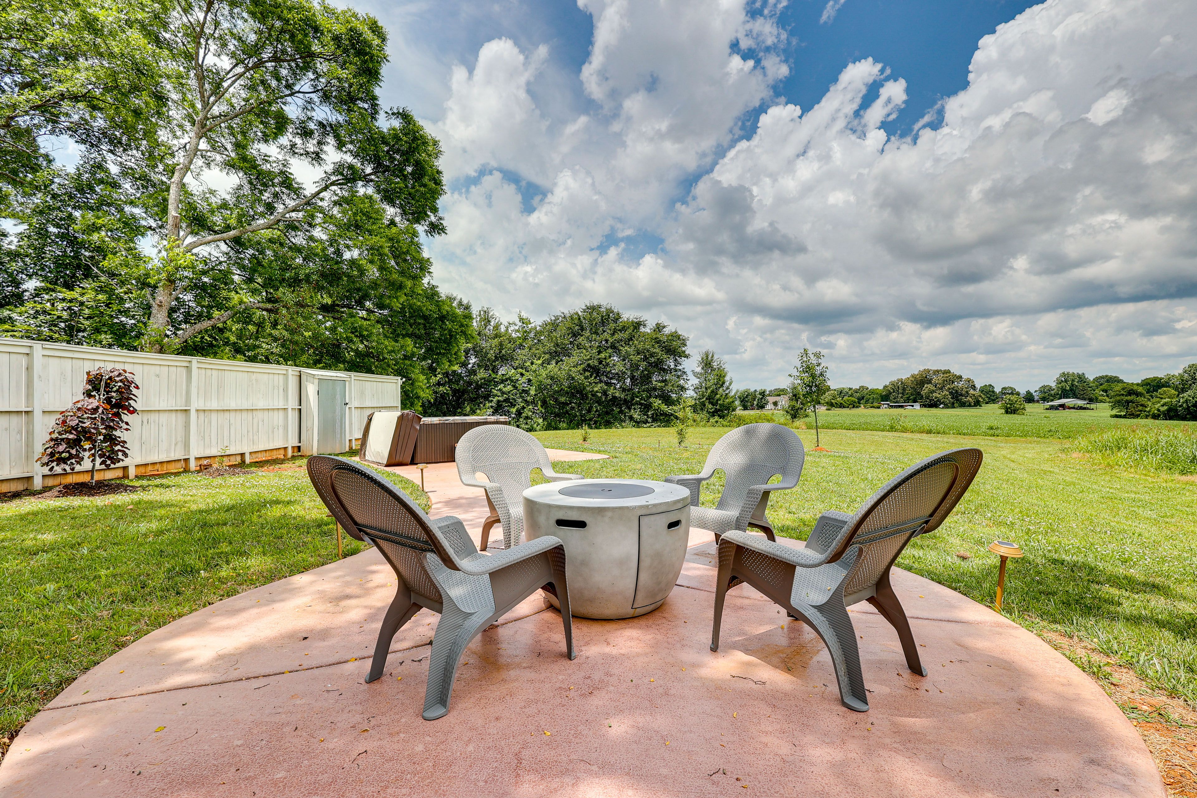 Gas Fire Pit | Outdoor Seating