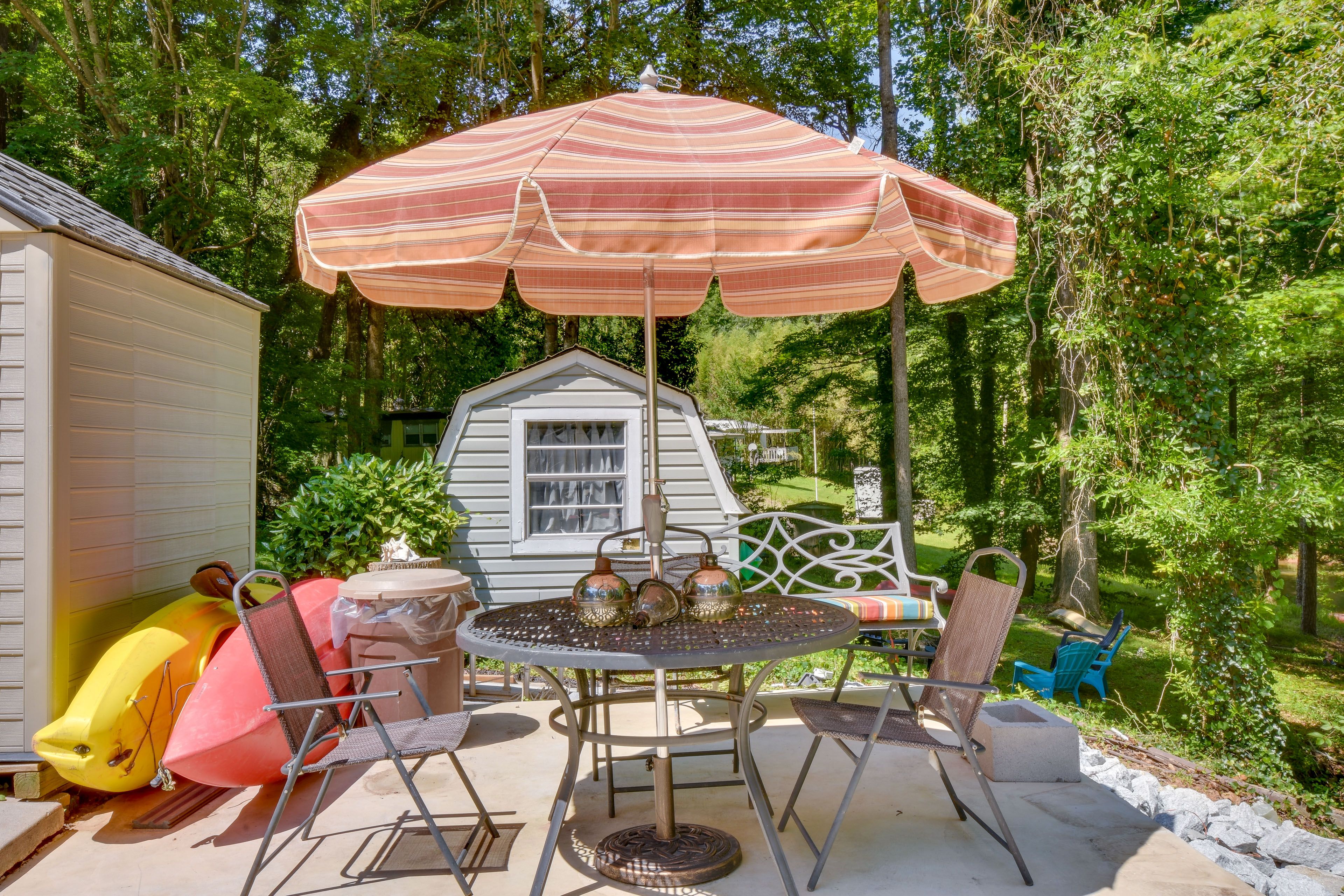 House Exterior | Additional Dining Area