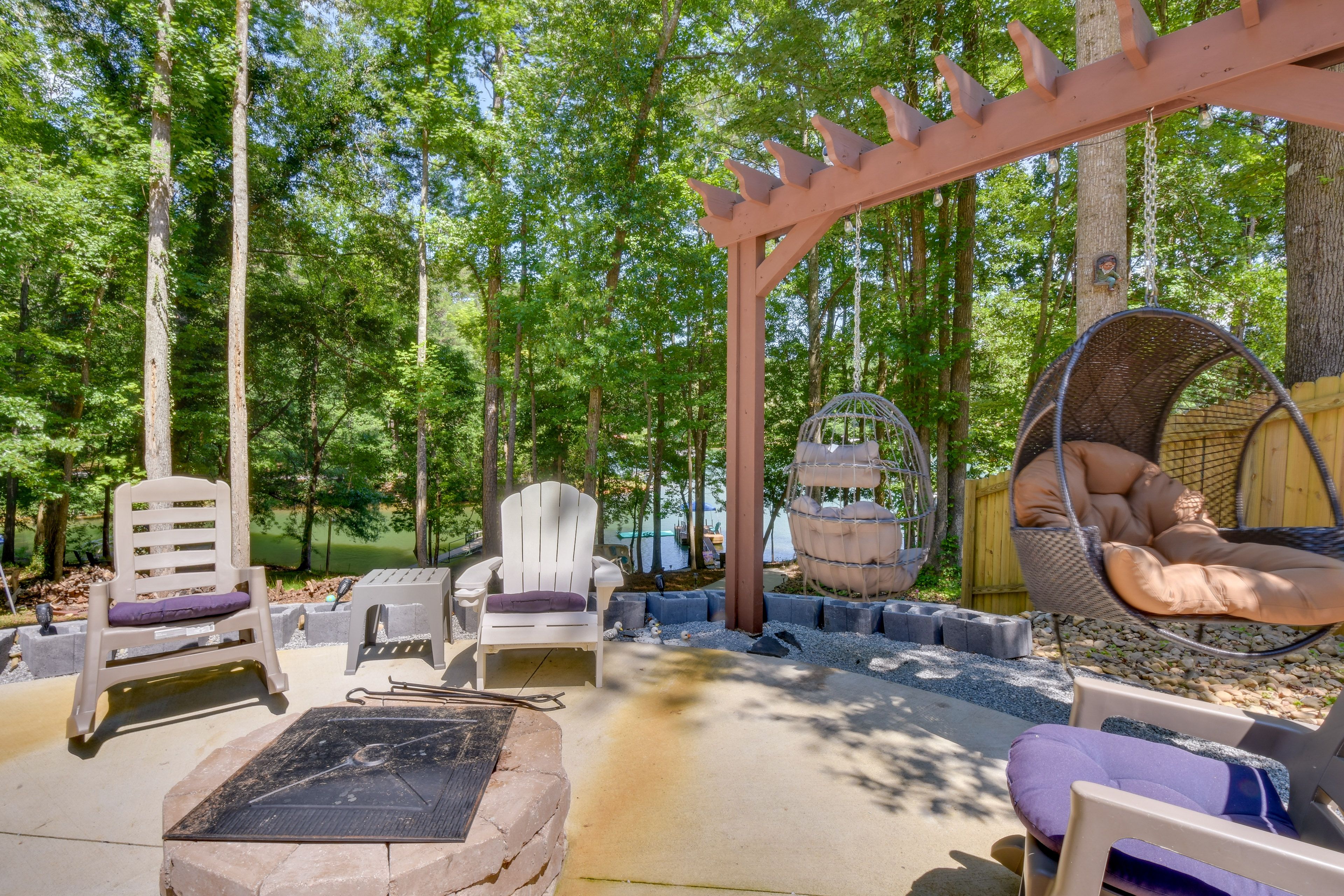 House Exterior | Wood-Burning Fire Pit