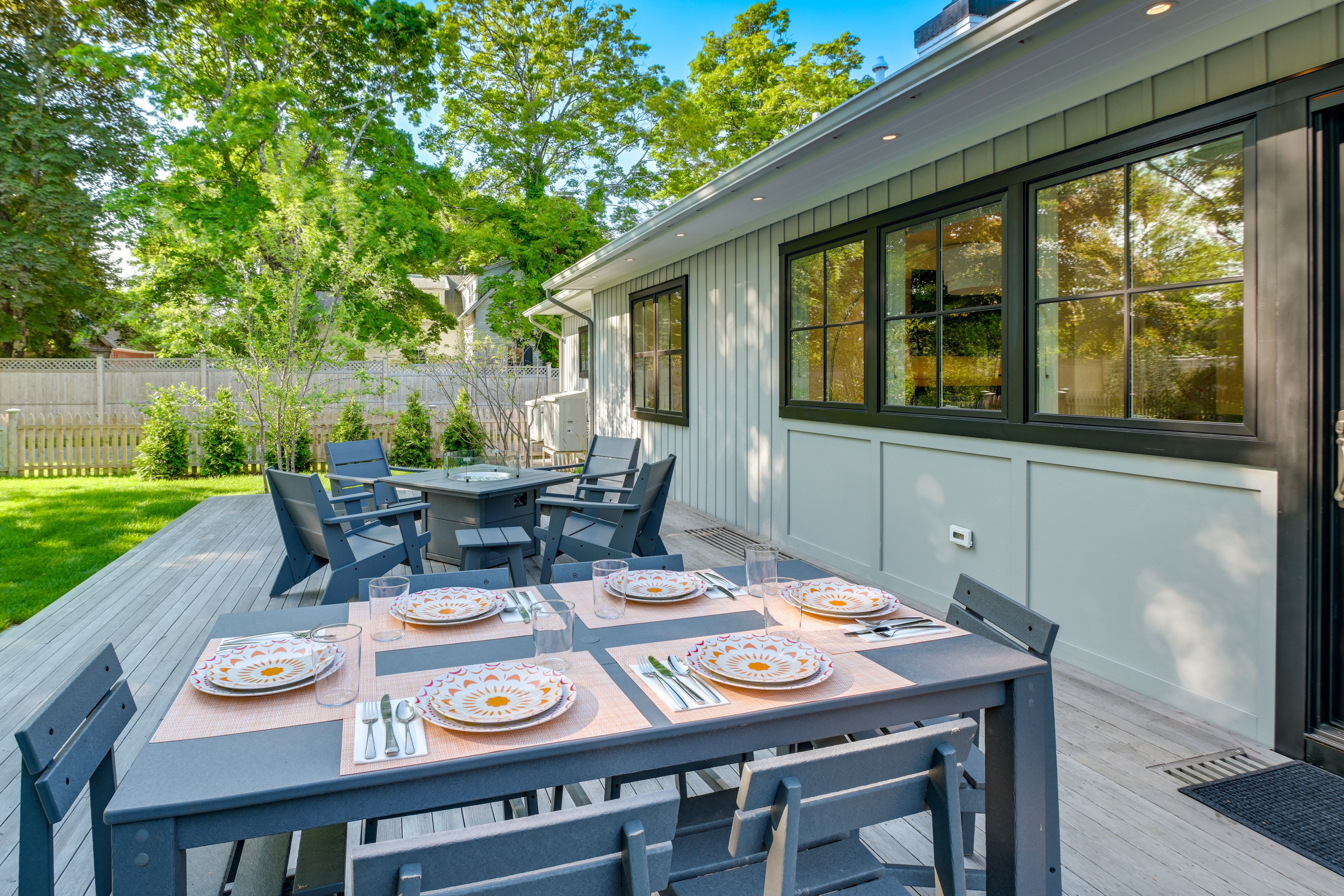 Furnished Deck