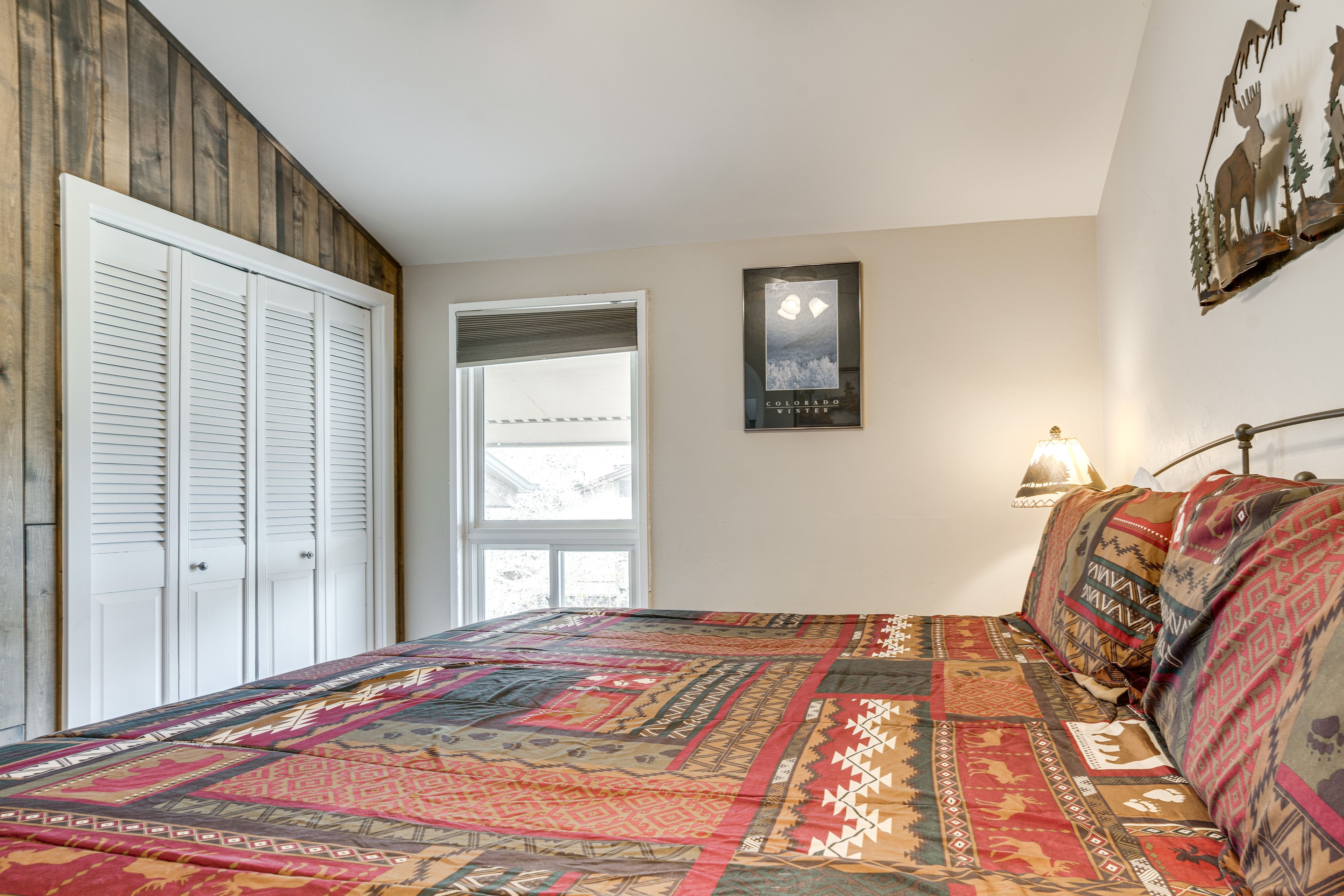 Bedroom 2 | King Bed | Upper Level