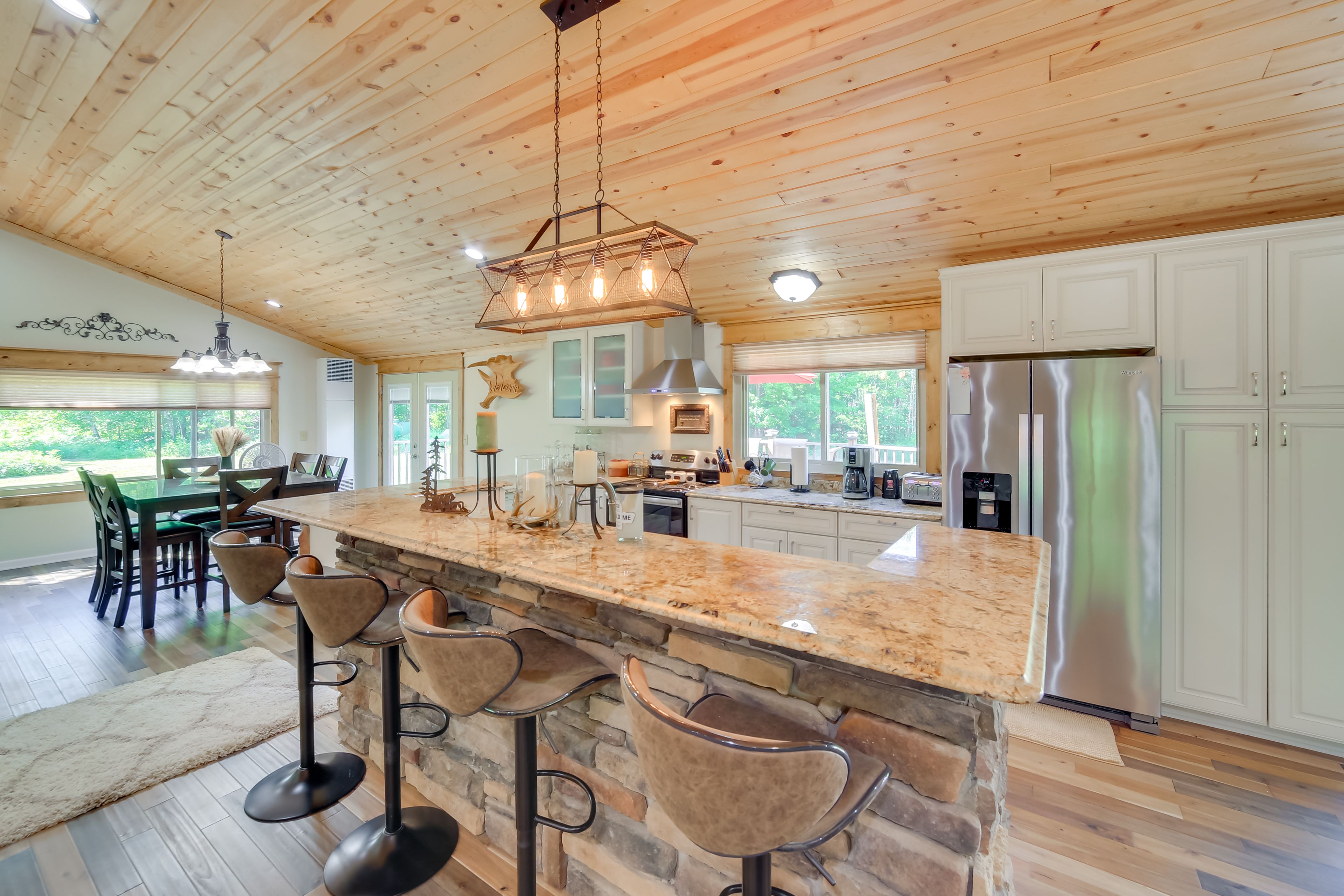 Champion Vacation Rental | 3BR | 2.5BA | 3 Steps to Access | 2,500 Sq Ft