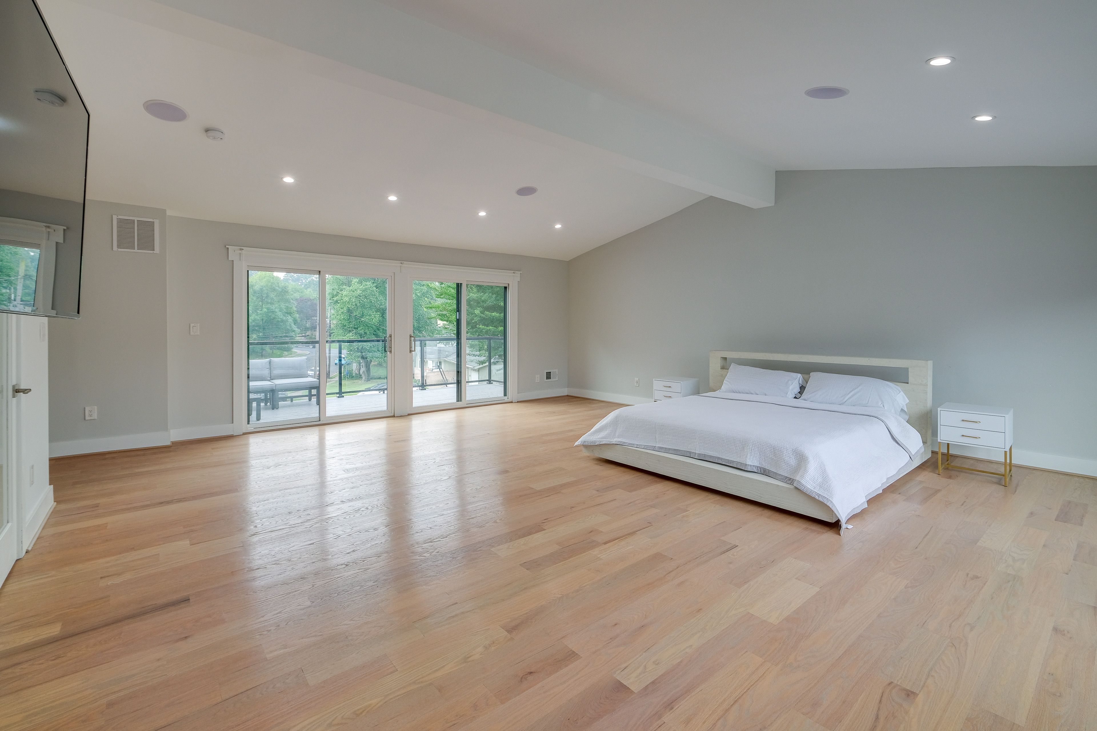 Bedroom 5 | Upper Level | King Bed | Smart TV