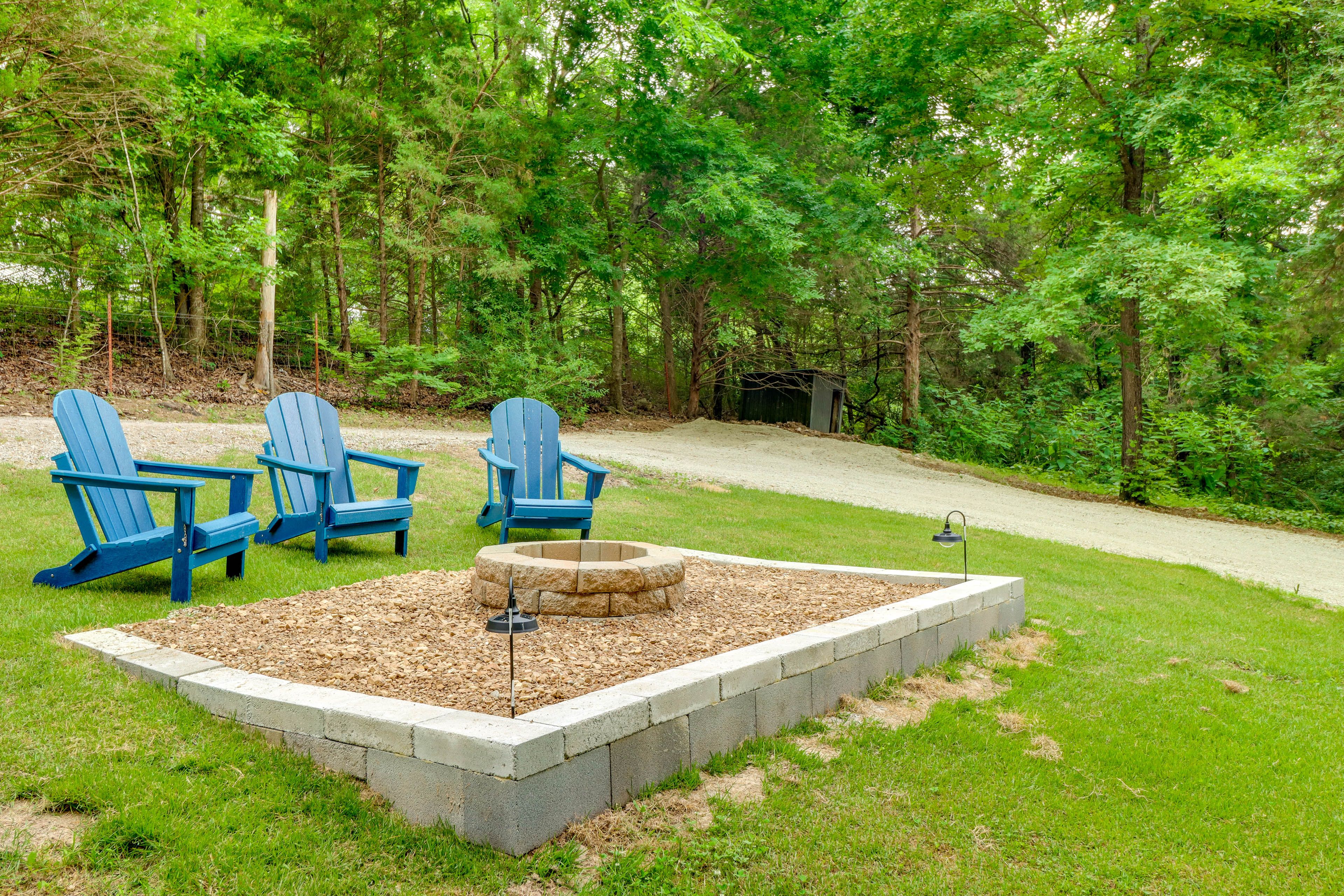 Fire Pit (Starter Wood Provided)