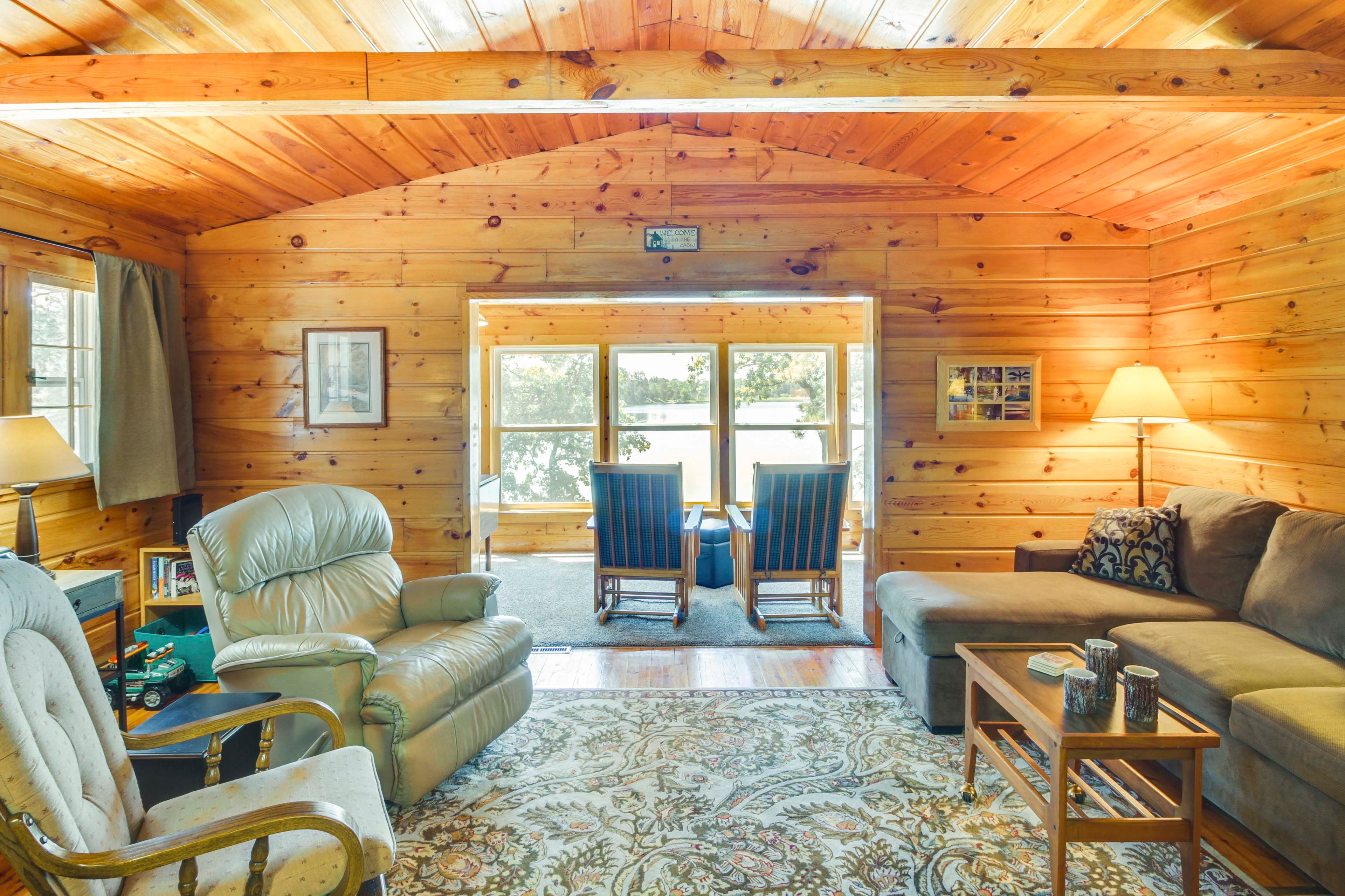 Living Room | Full Sleeper Sofa