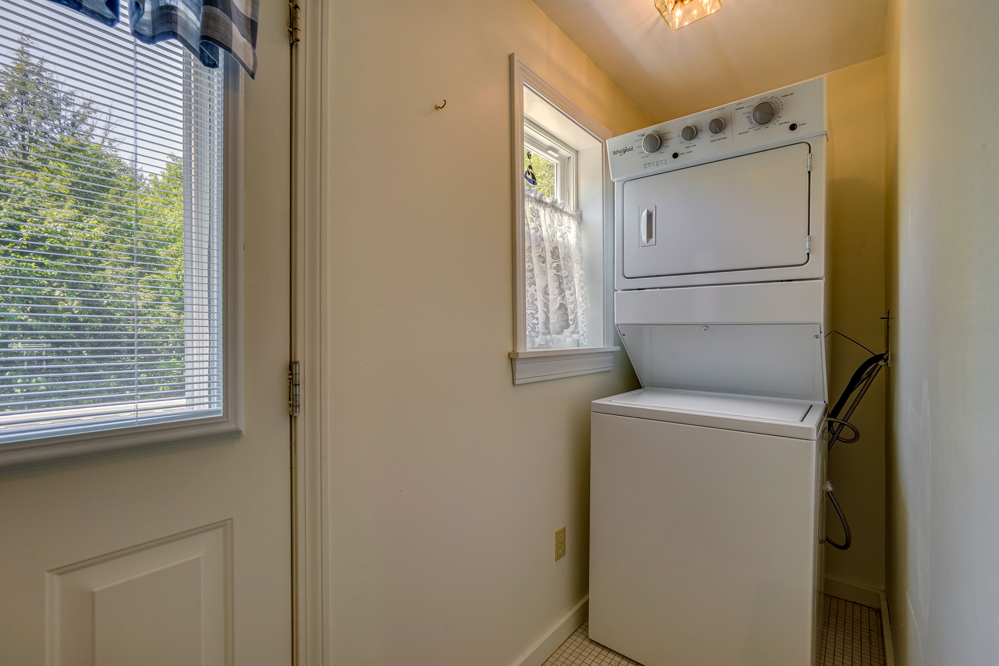 In-Unit Laundry | 1st Floor