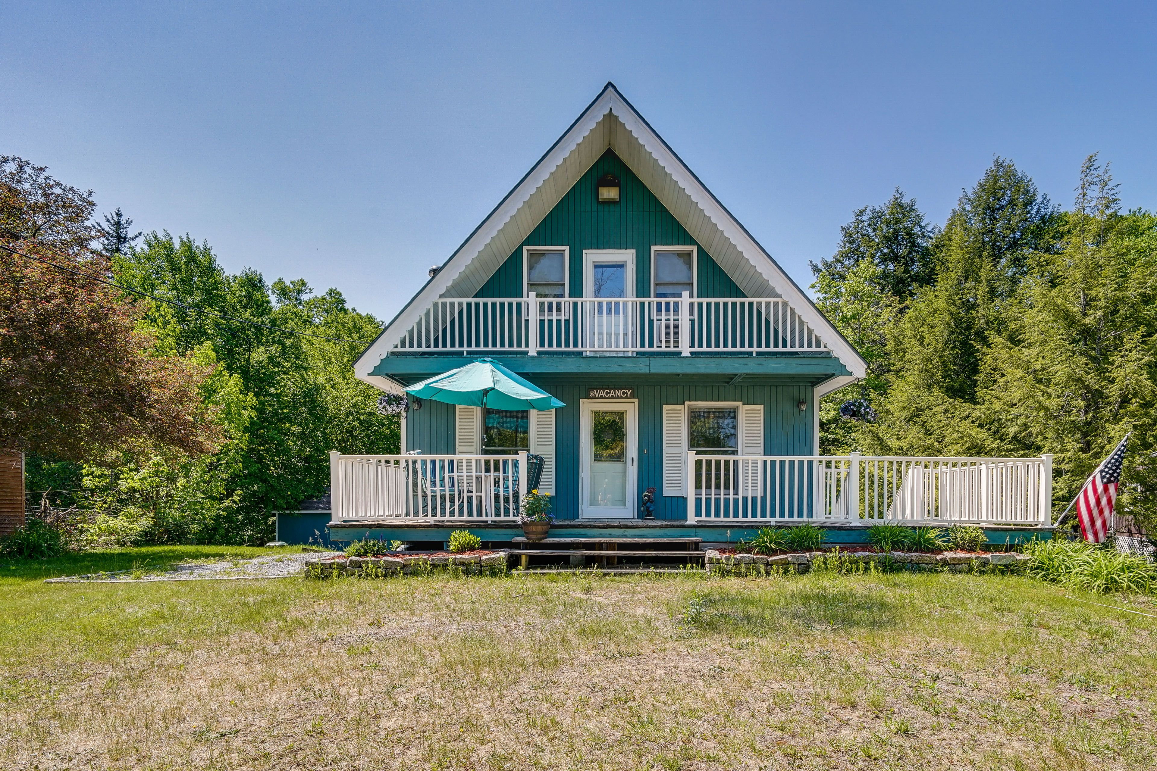 Washington Vacation Rental | 3BR | 2BA | 1,203 Sq Ft | Stairs Required to Enter
