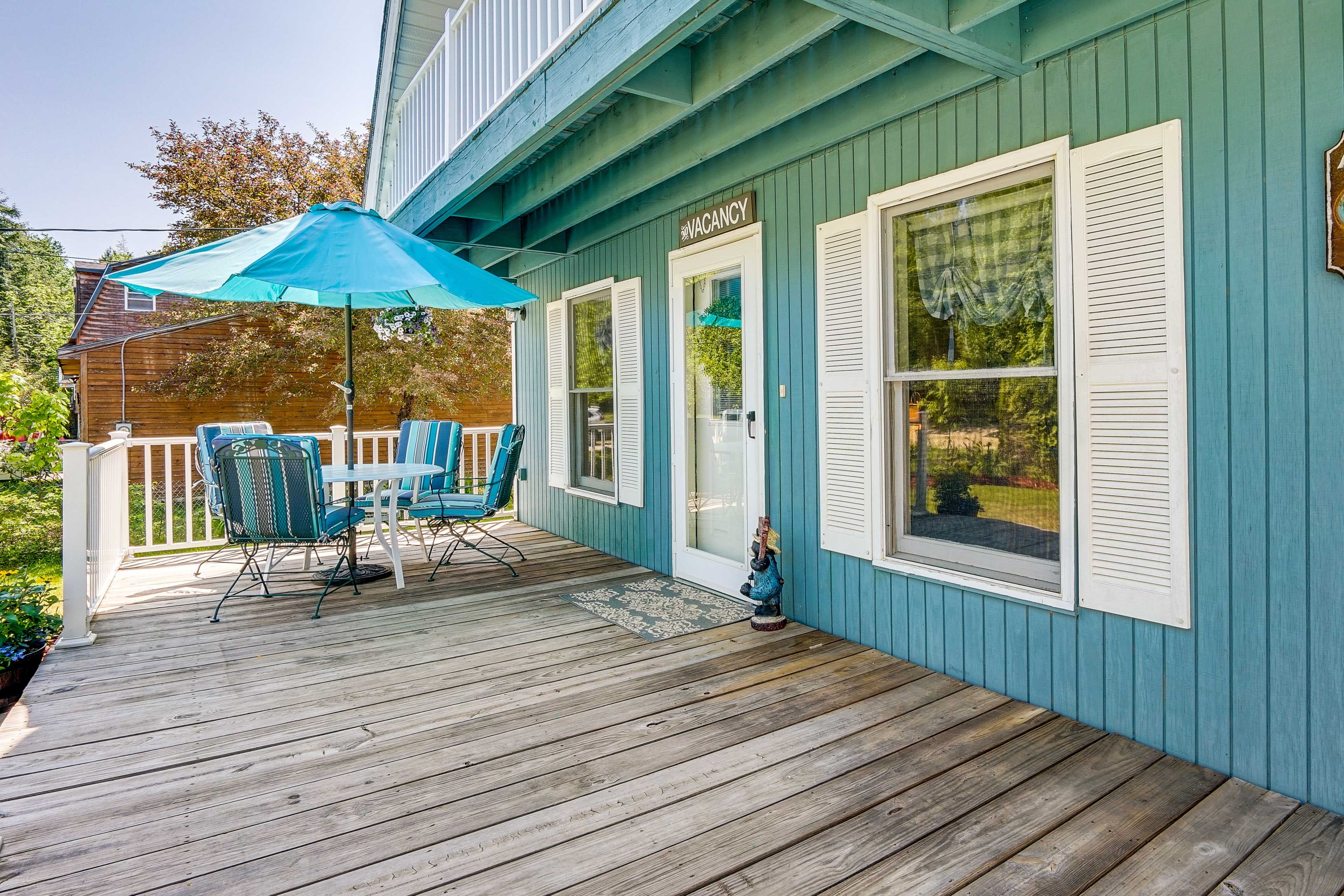 Outdoor Space | Keyless Entry | Direct Access to Highland Lake
