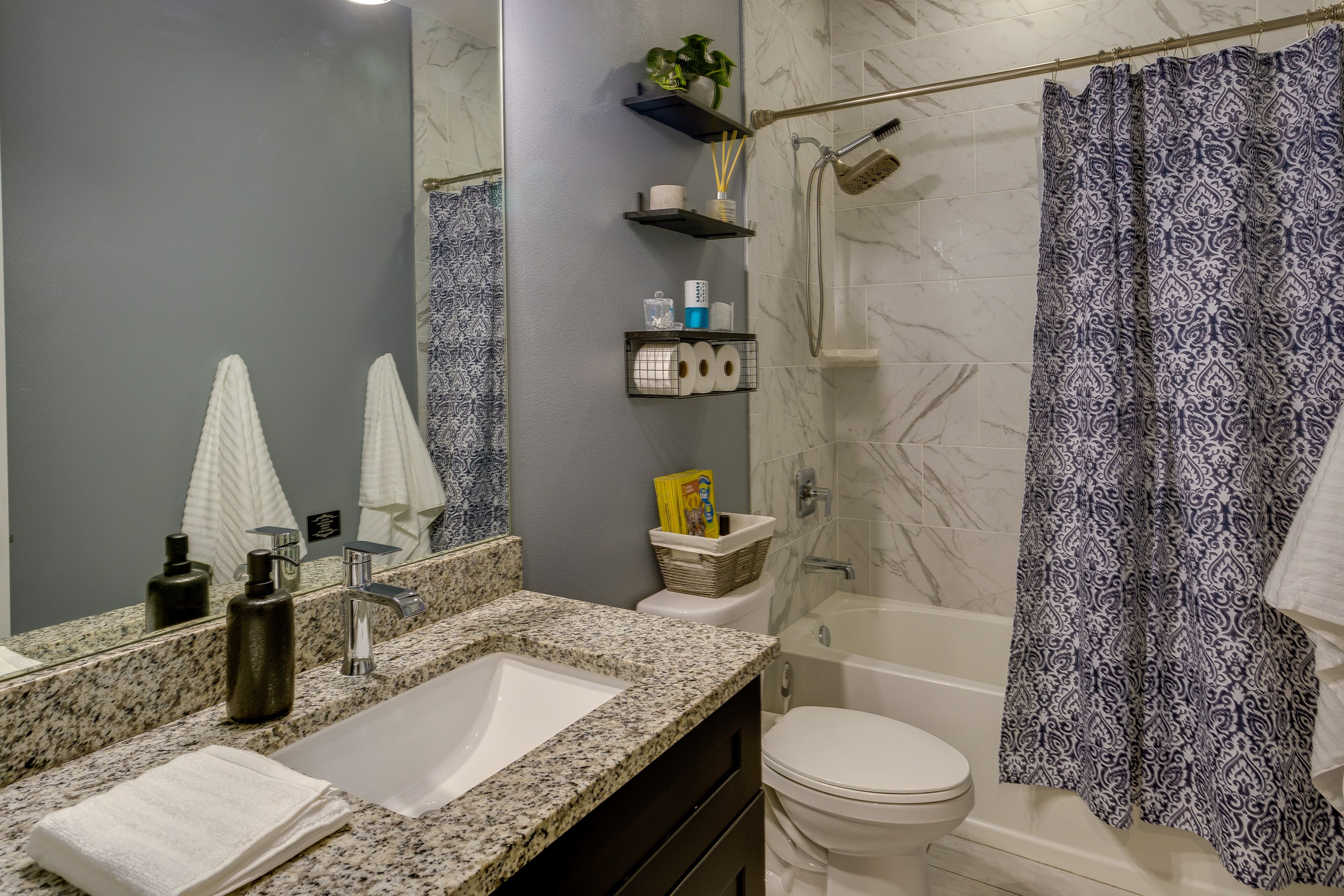 Full Bathroom
