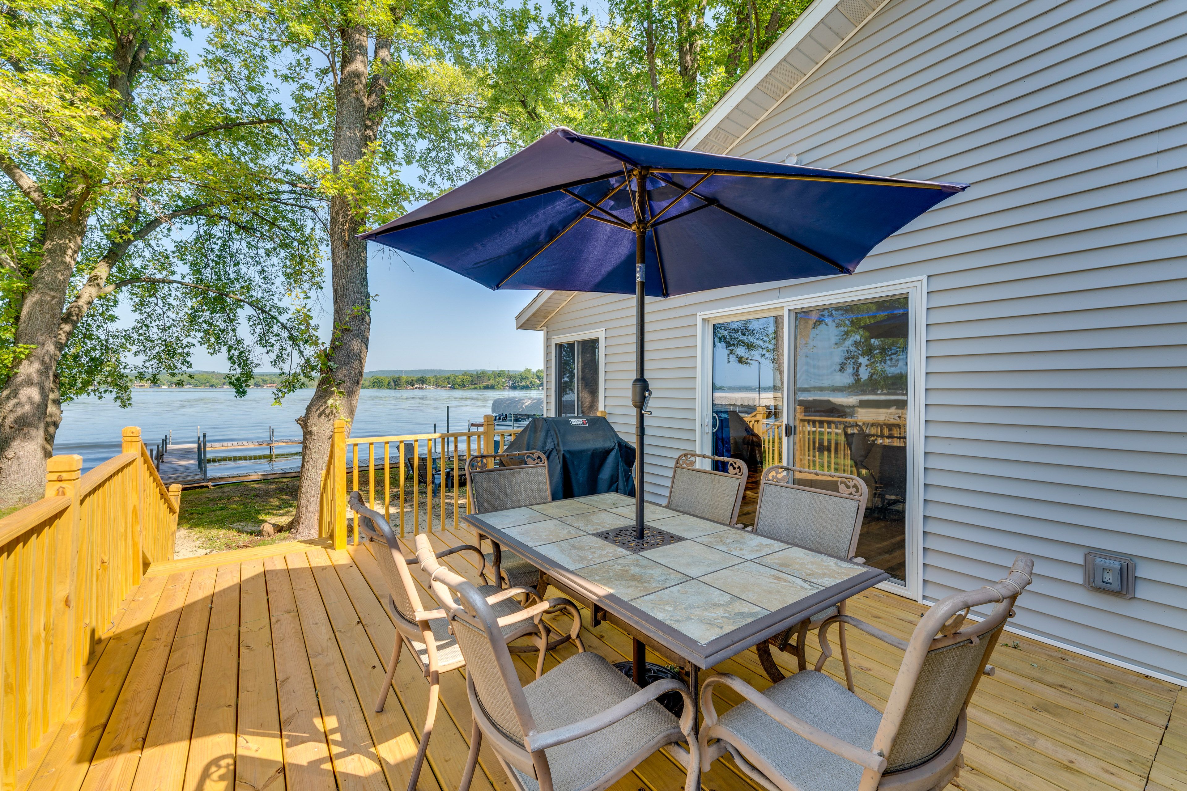 Back Deck | Gas Grill (Propane Provided) | Private Boat Dock