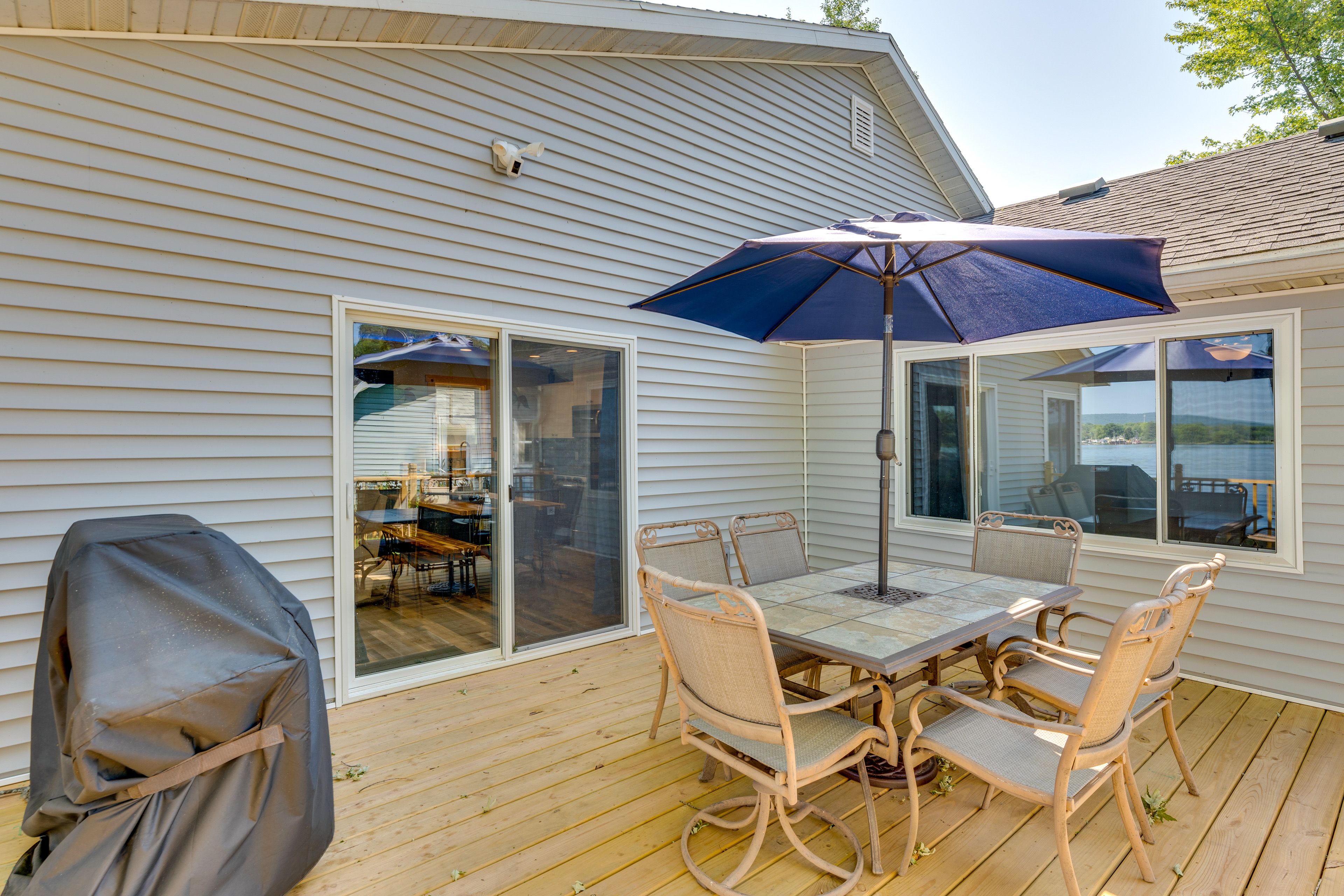 Deck