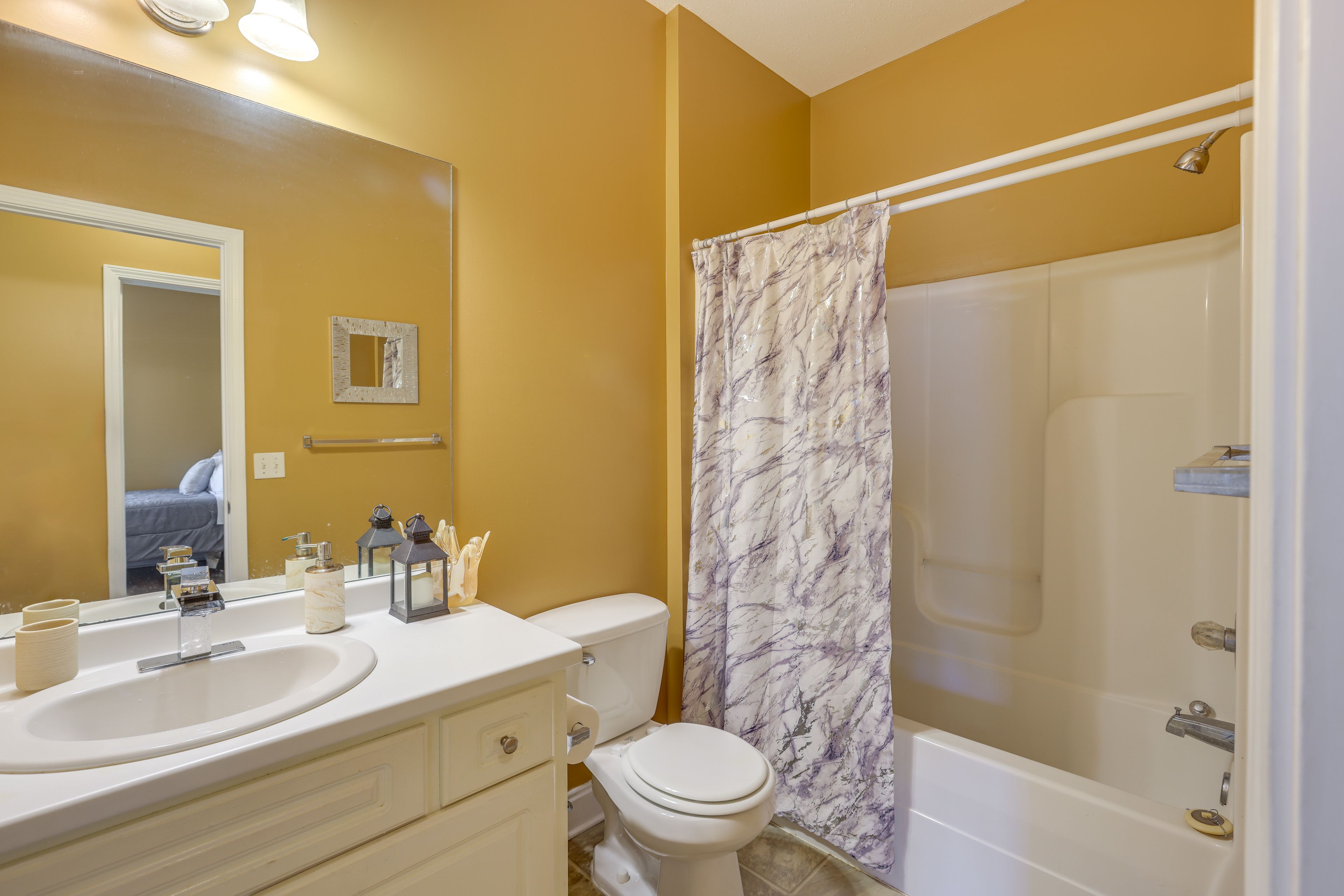 Full Bathroom