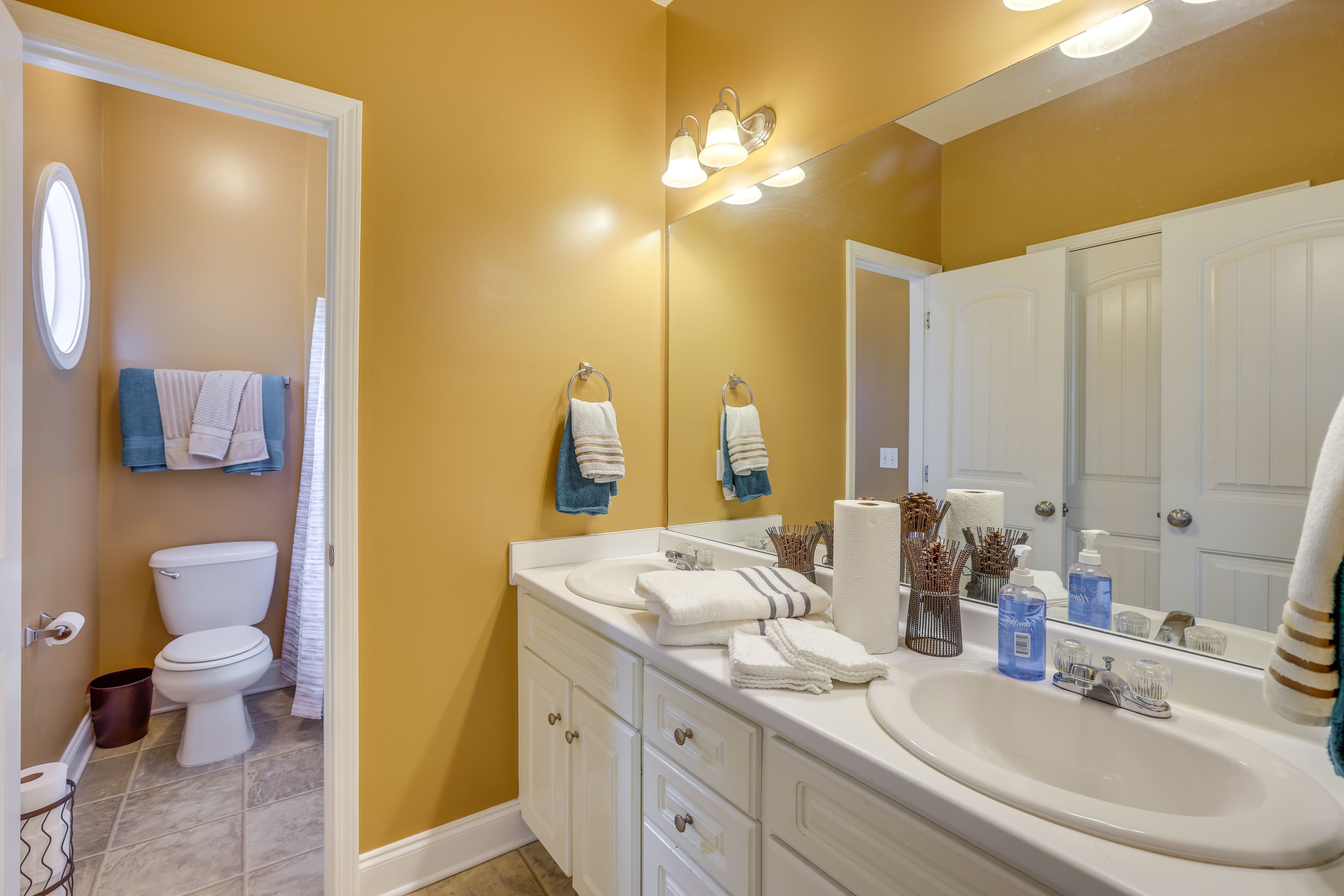 En-Suite Bathroom | Complimentary Toiletries
