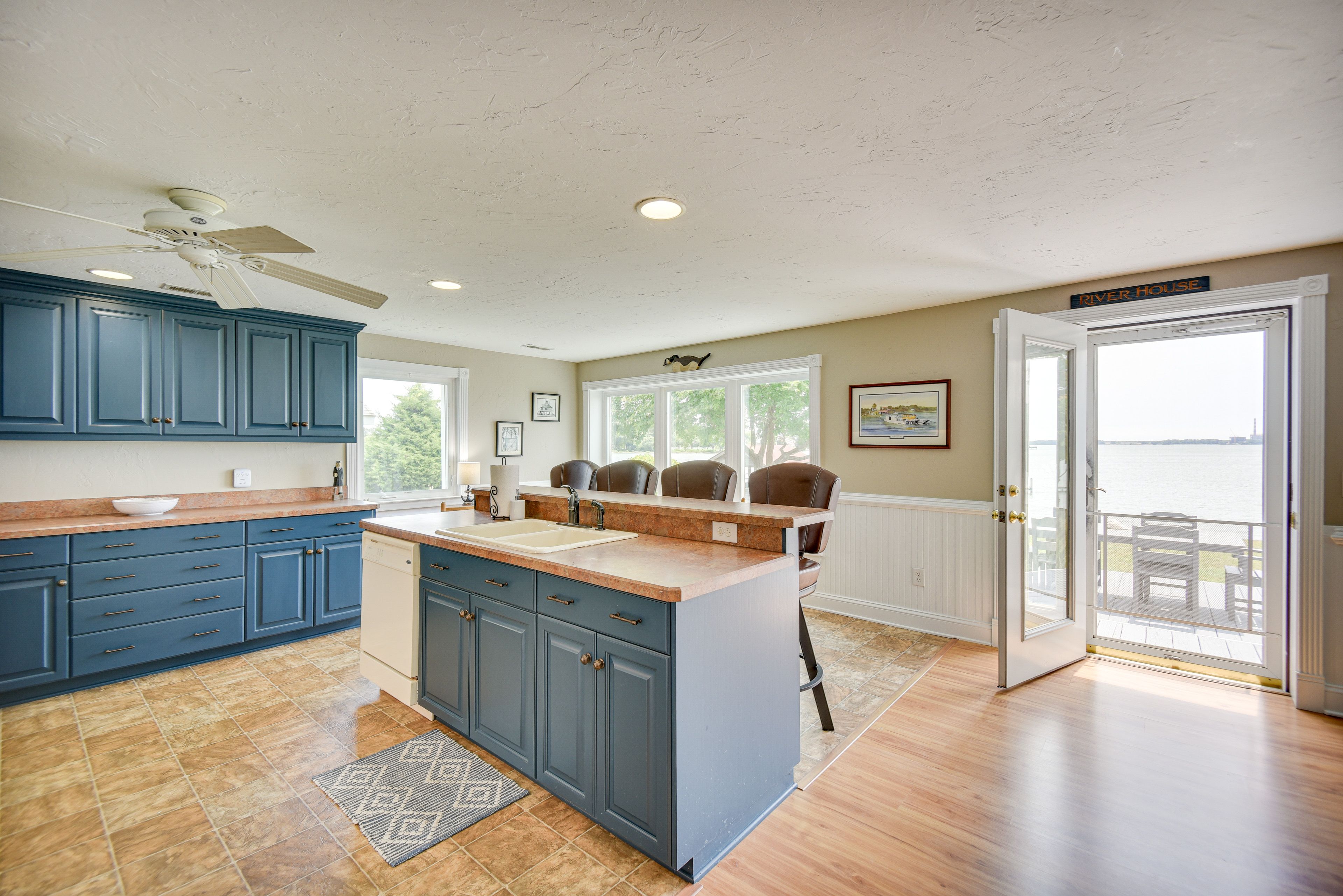 Kitchen | Cooking Basics | Coffee Maker | Paper Towels/Trash Bags Provided
