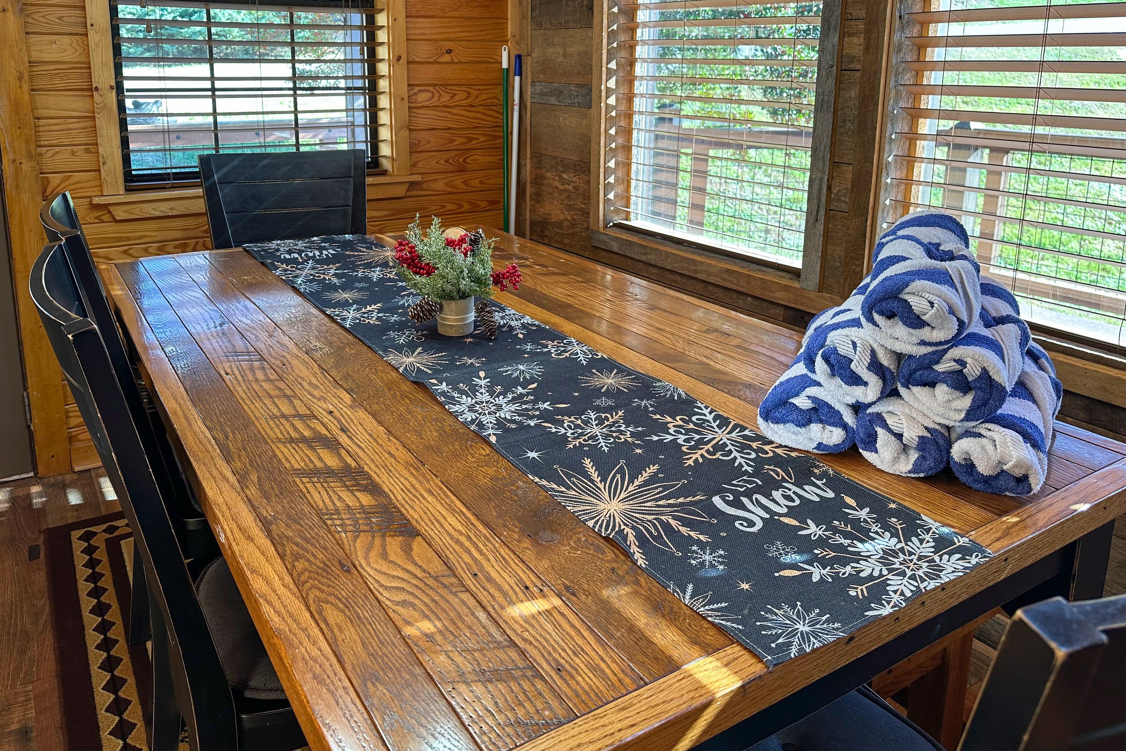 Dining Area | Open Floor Plan