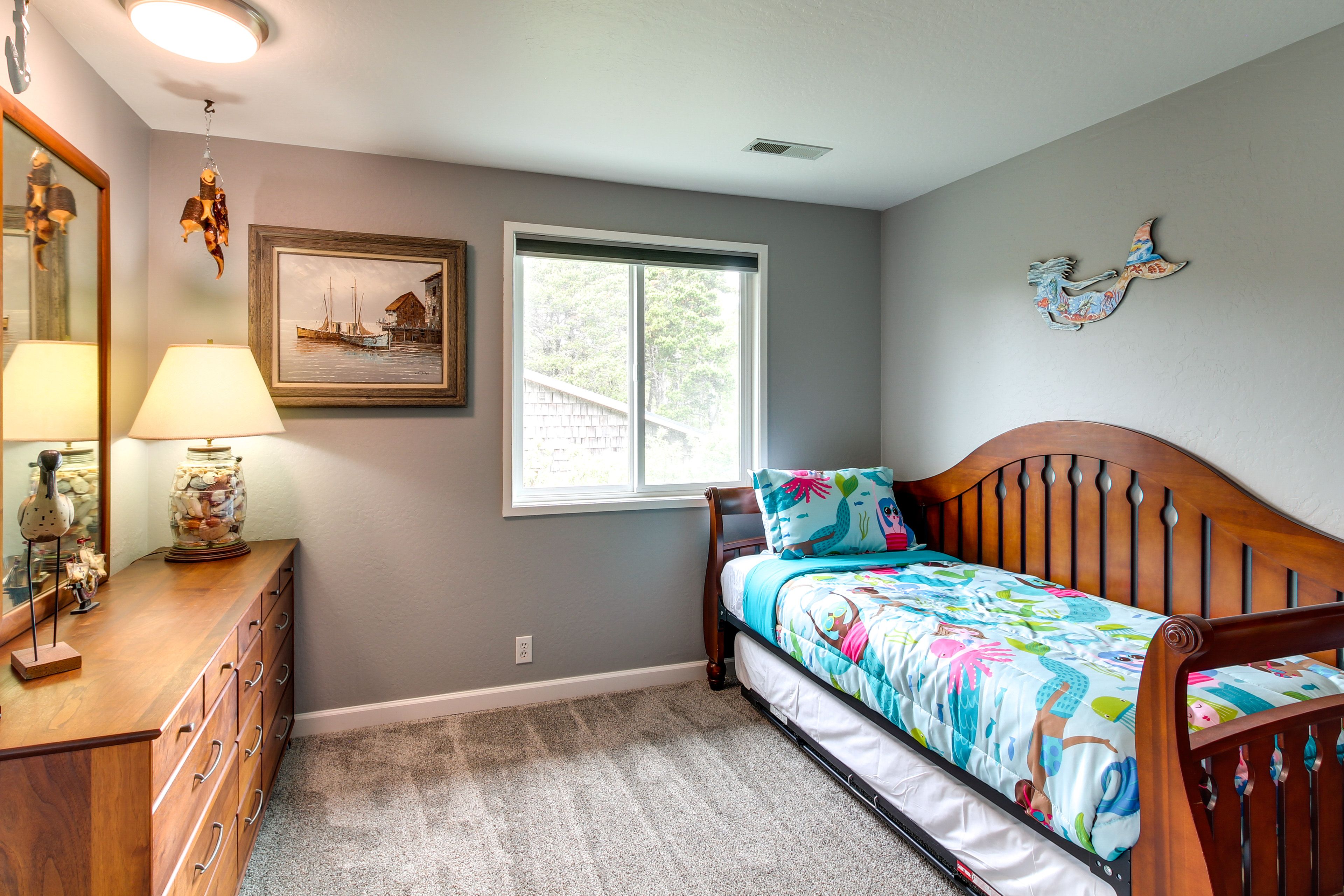 Bedroom 3 | Twin Daybed w/ Twin Trundle | Twin/Full Bunk Bed