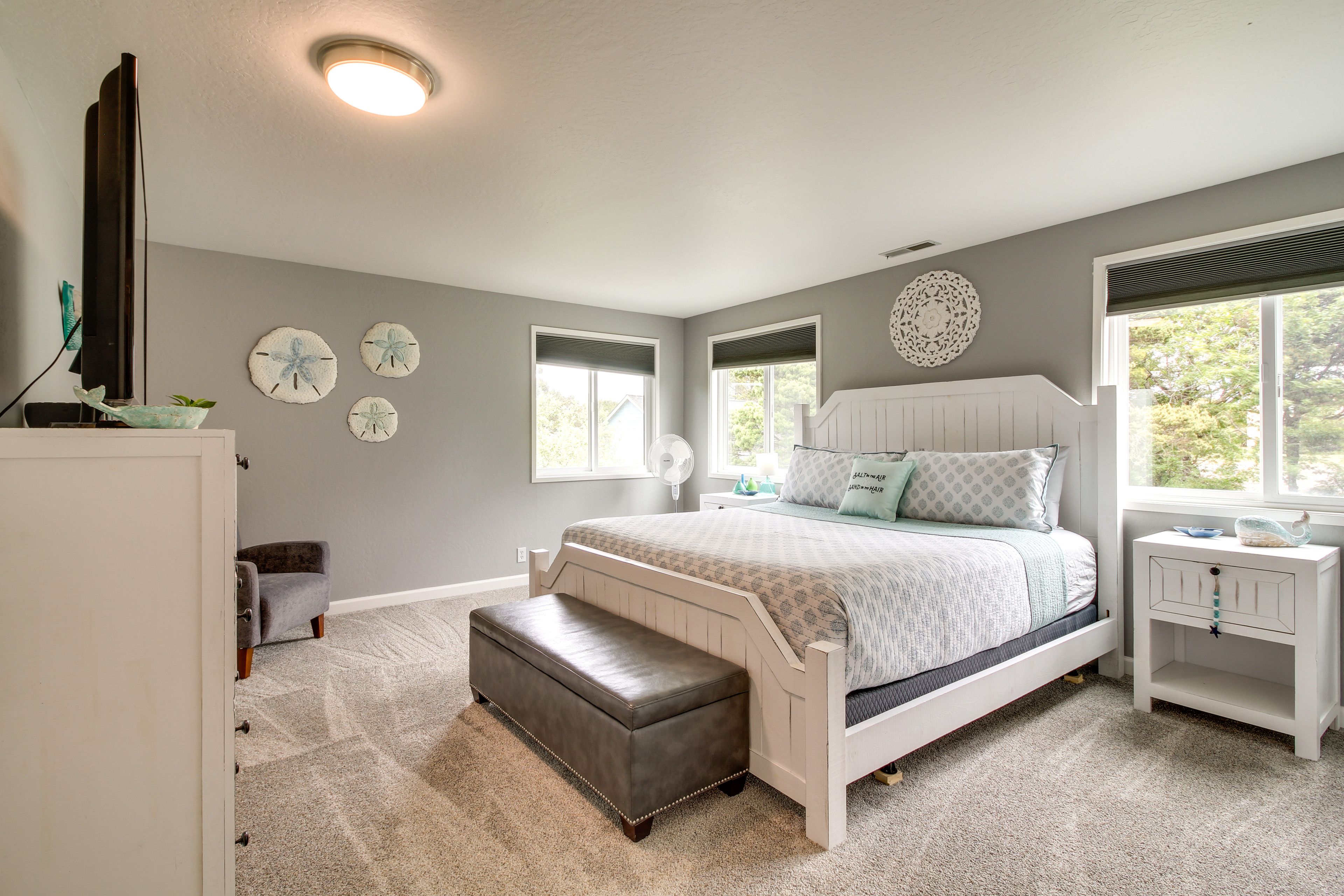 Bedroom 1 | King Bed | Smart TV | En-Suite Bathroom