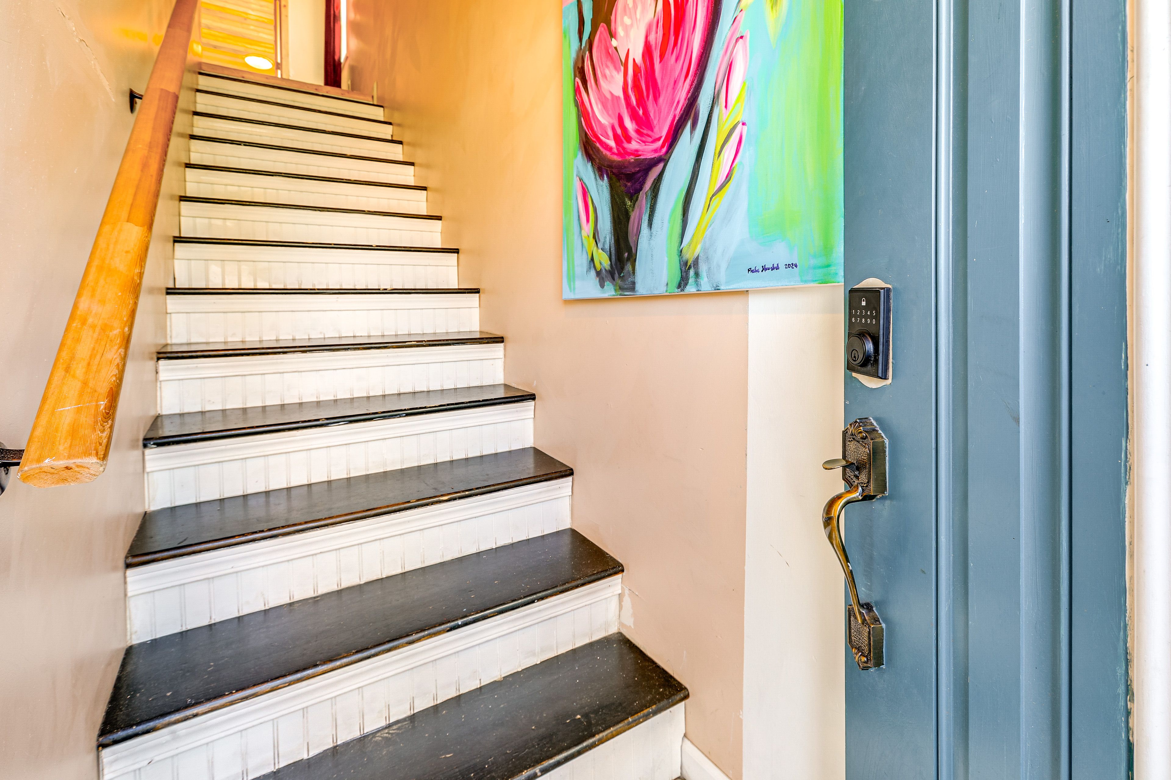 Main Apartment | Entry