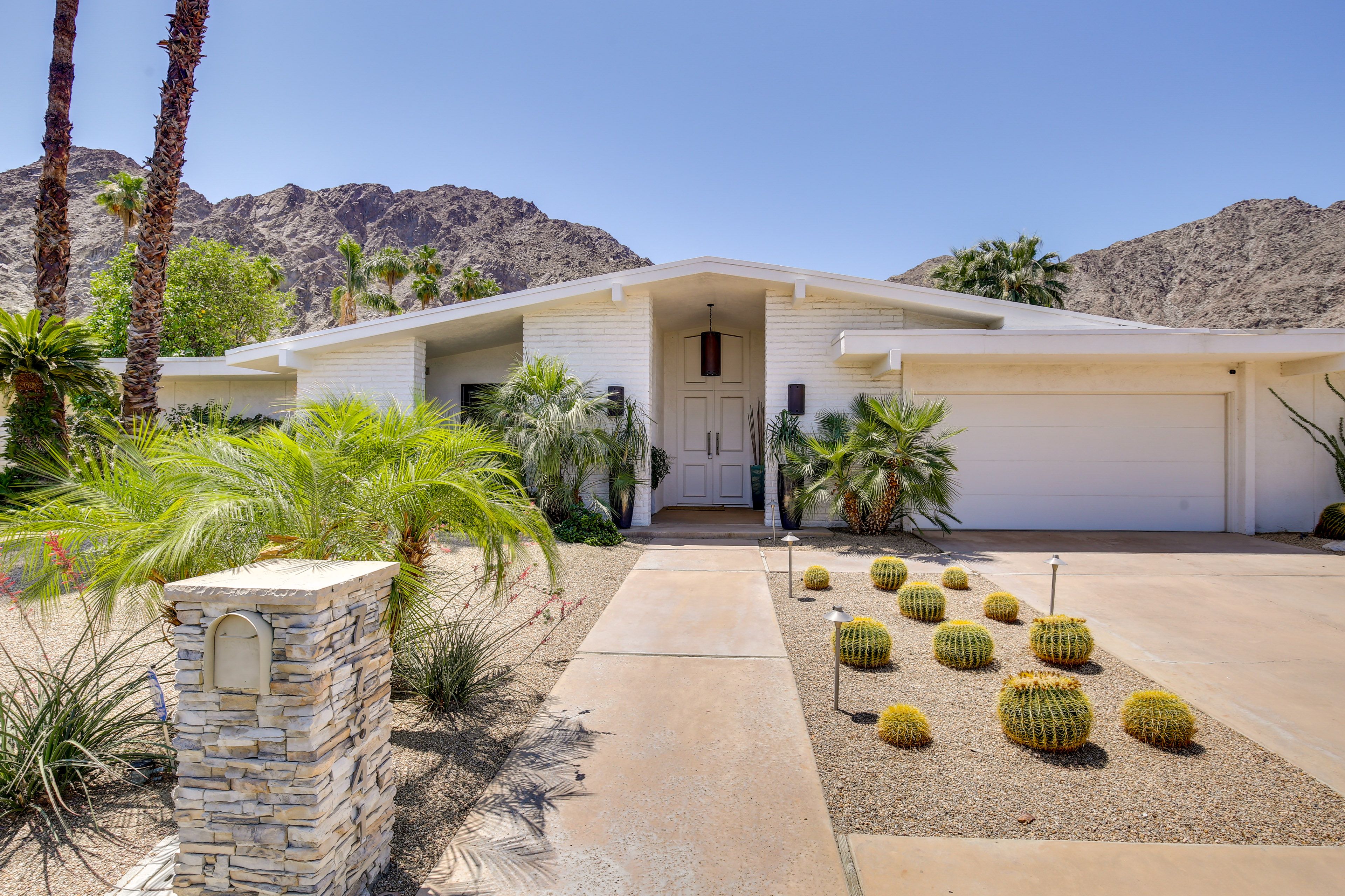 Front Exterior | 2 Exterior Security Cameras