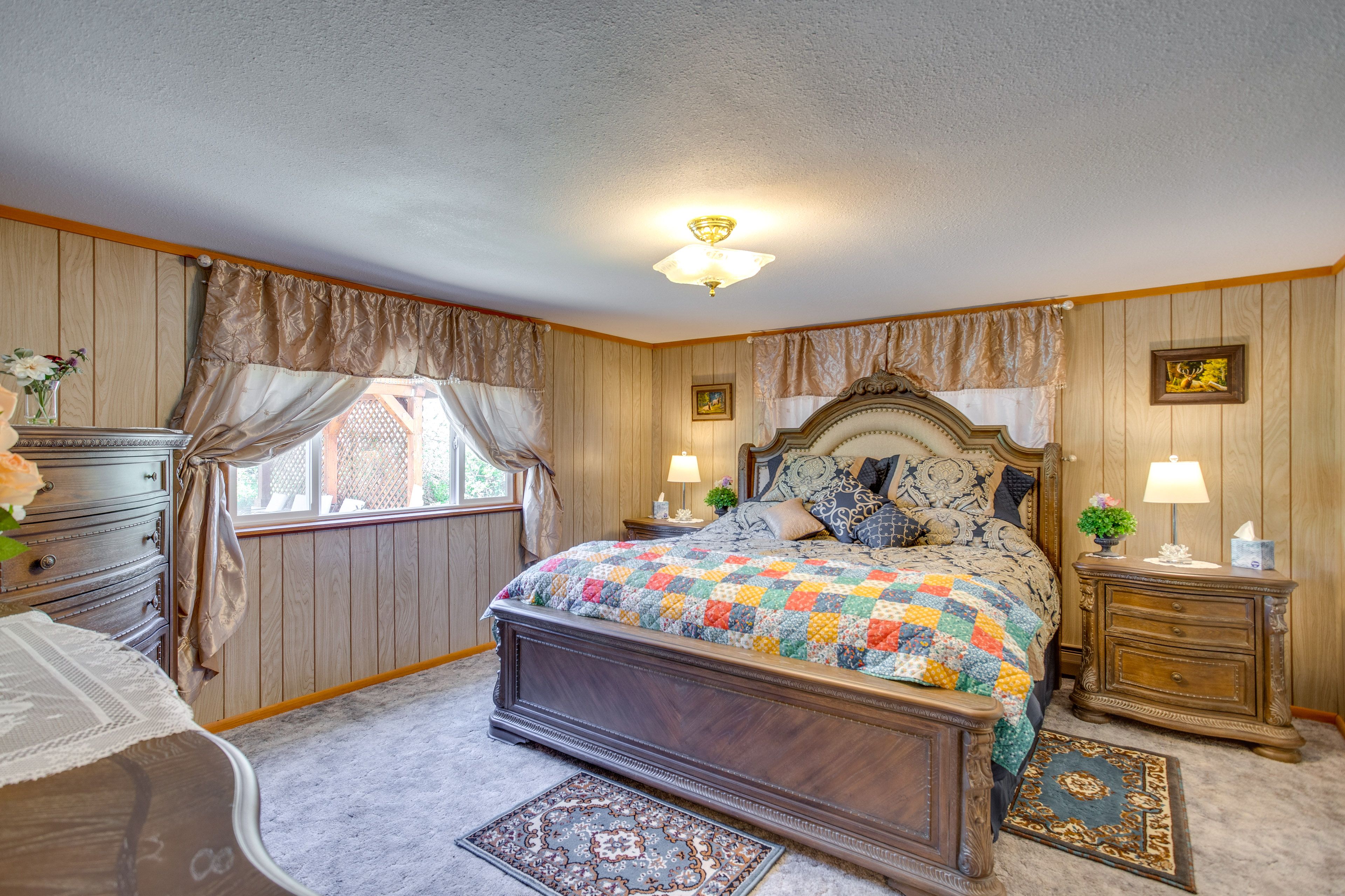 Bedroom 1 | King Bed | Linens Provided | Main Level