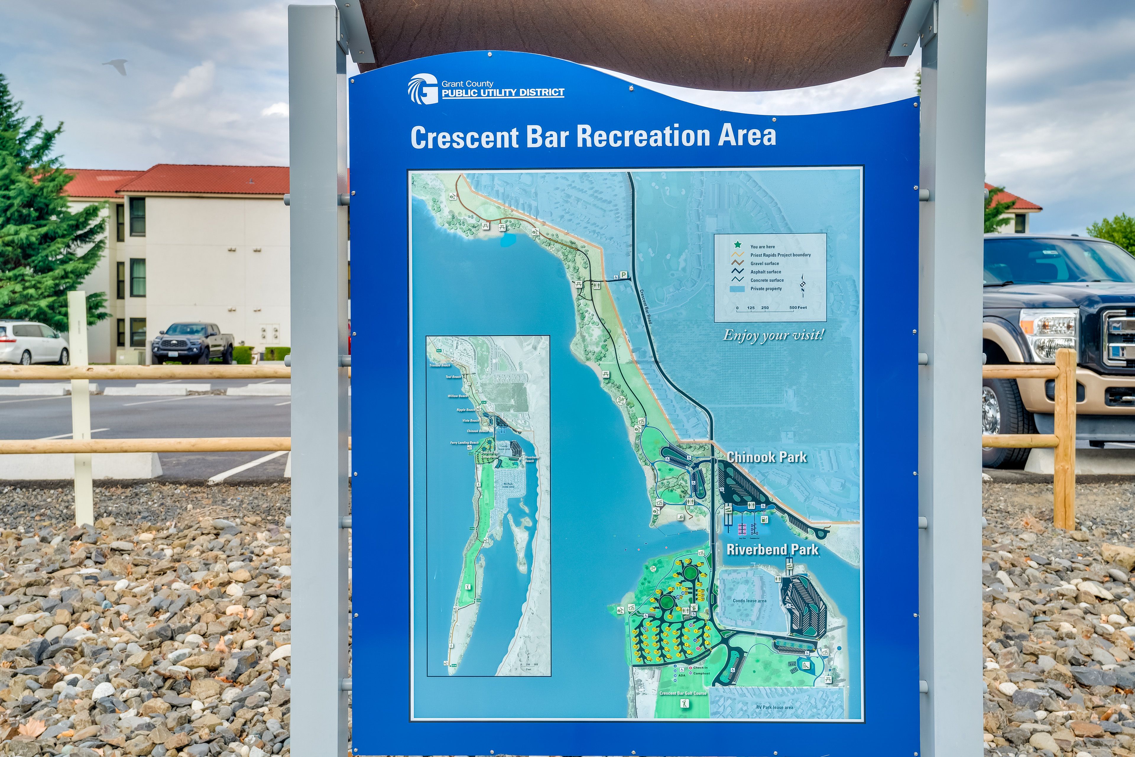 Crescent Bar Community | Hiking + Boating On-Site