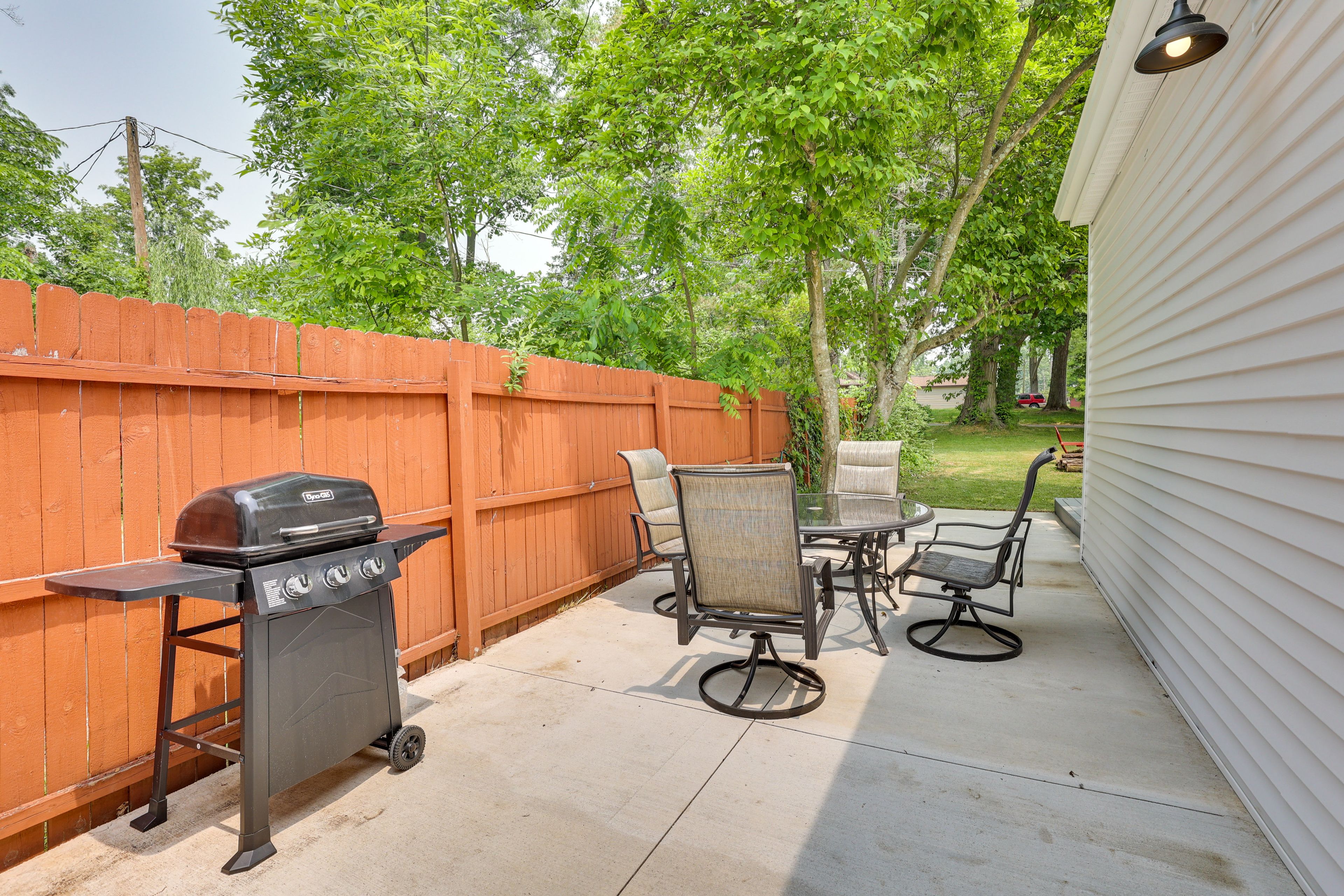 Yard | Gas Grill | Fire Pit