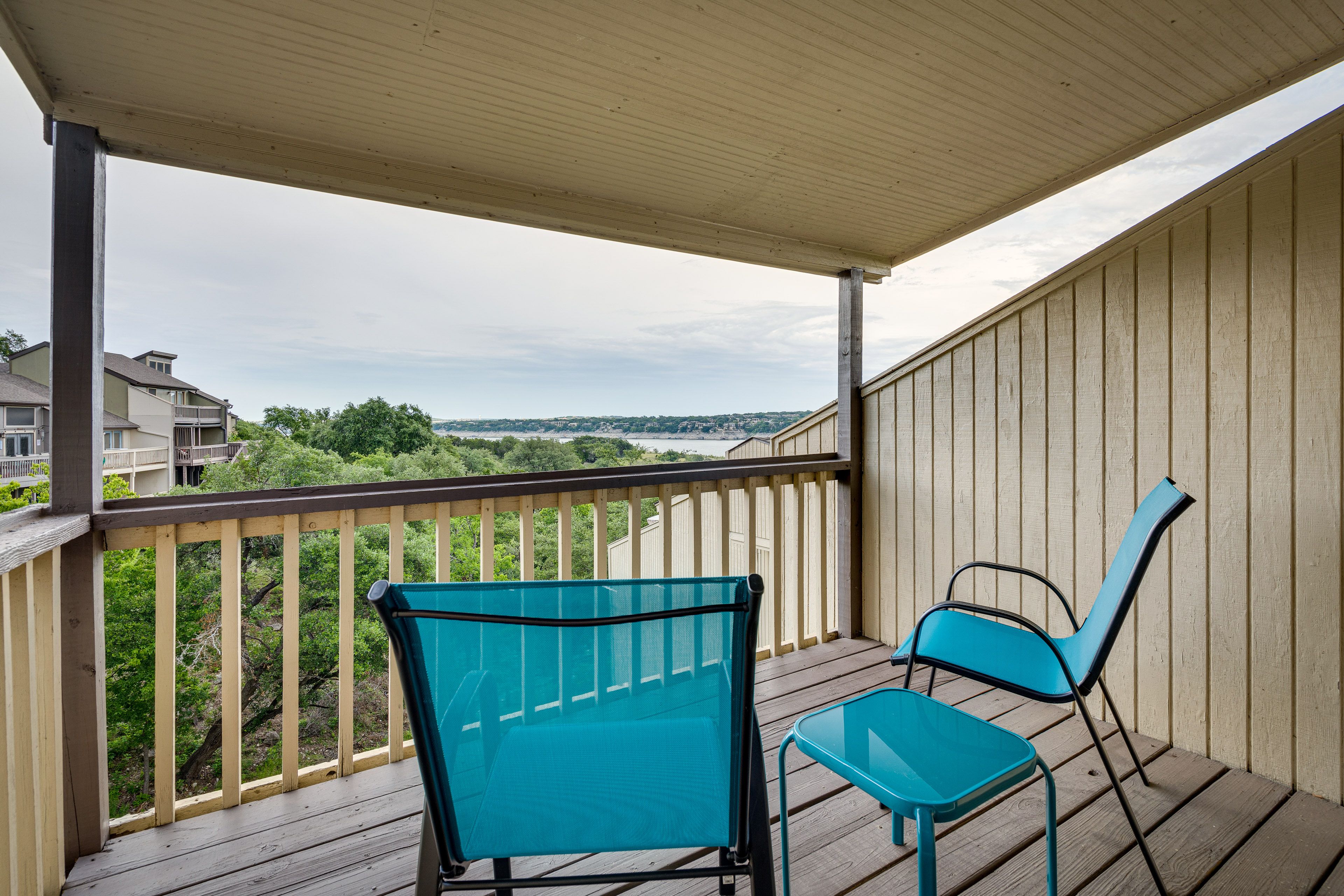 Private Balcony | Lake View