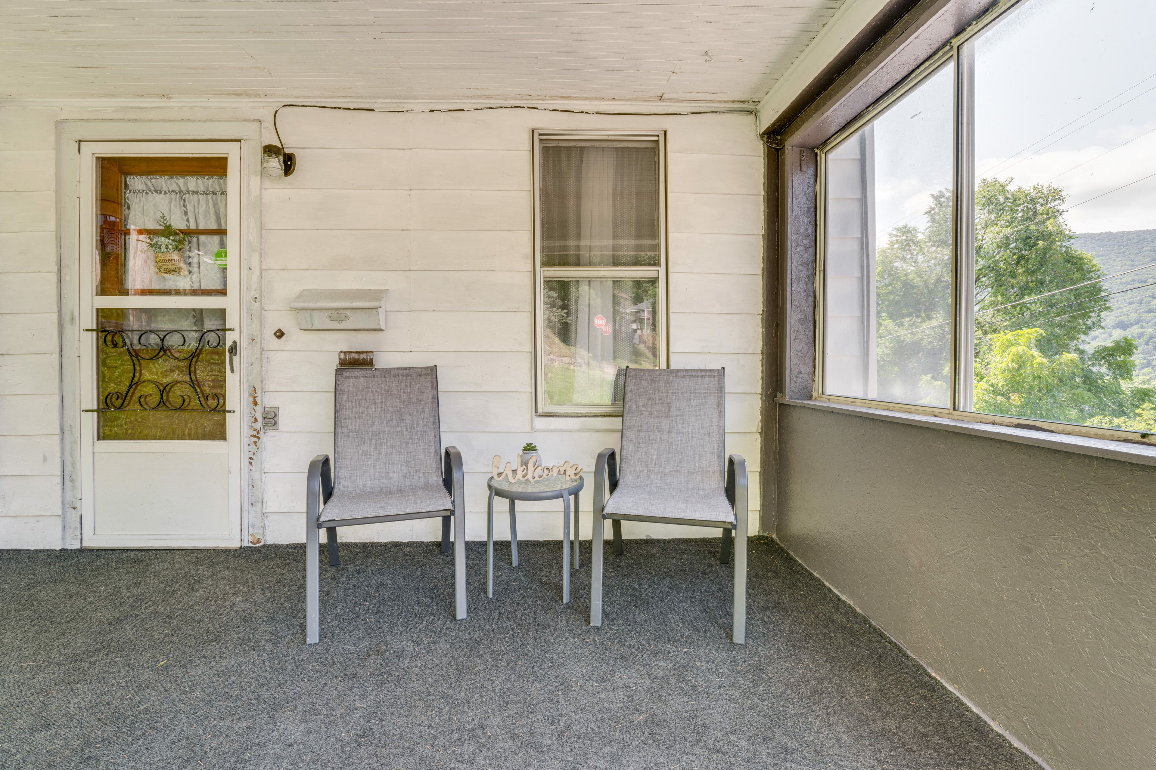 Property Entrance | Covered Porch