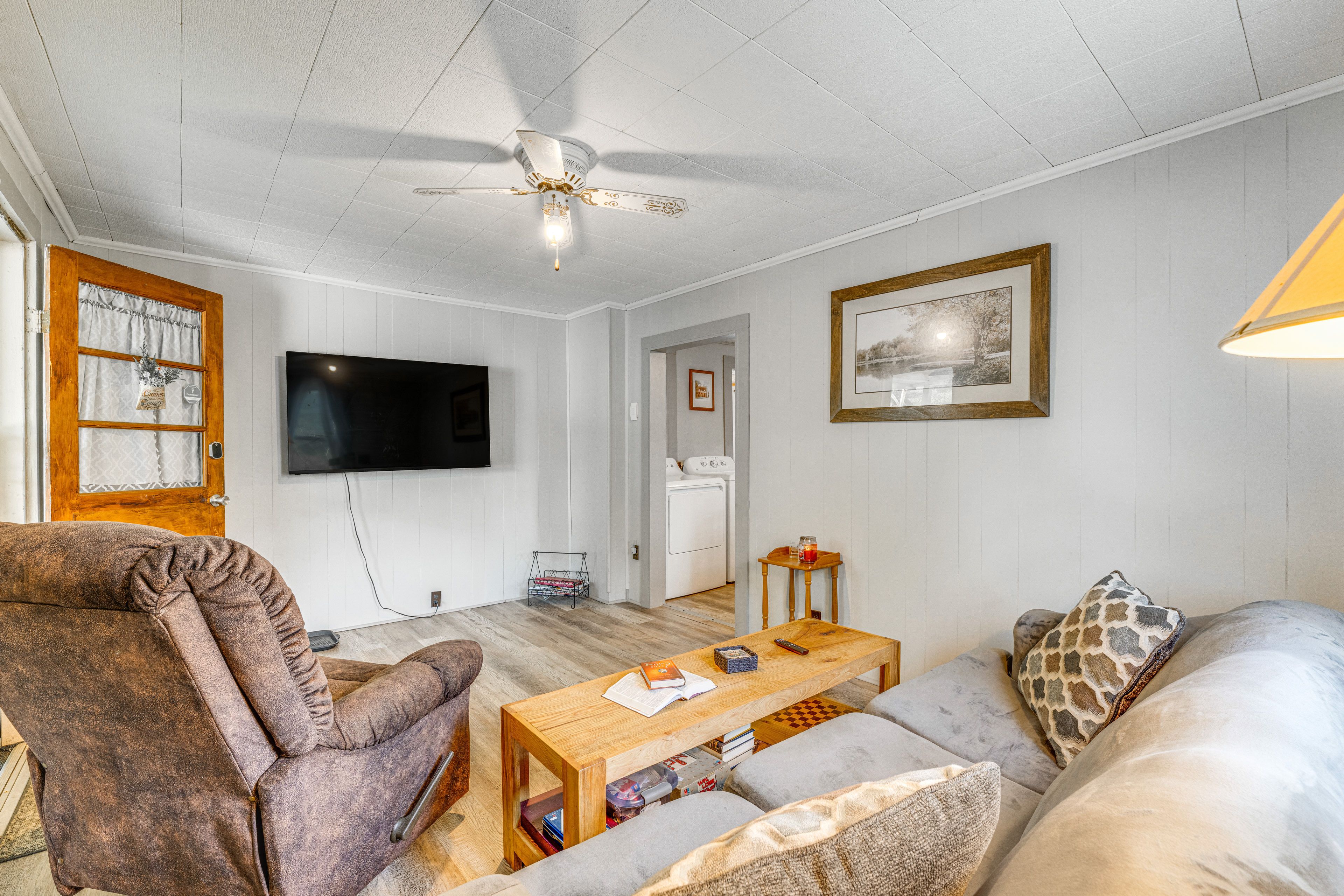 Living Room | Central Heating | Queen Sleeper Sofa | Board Games