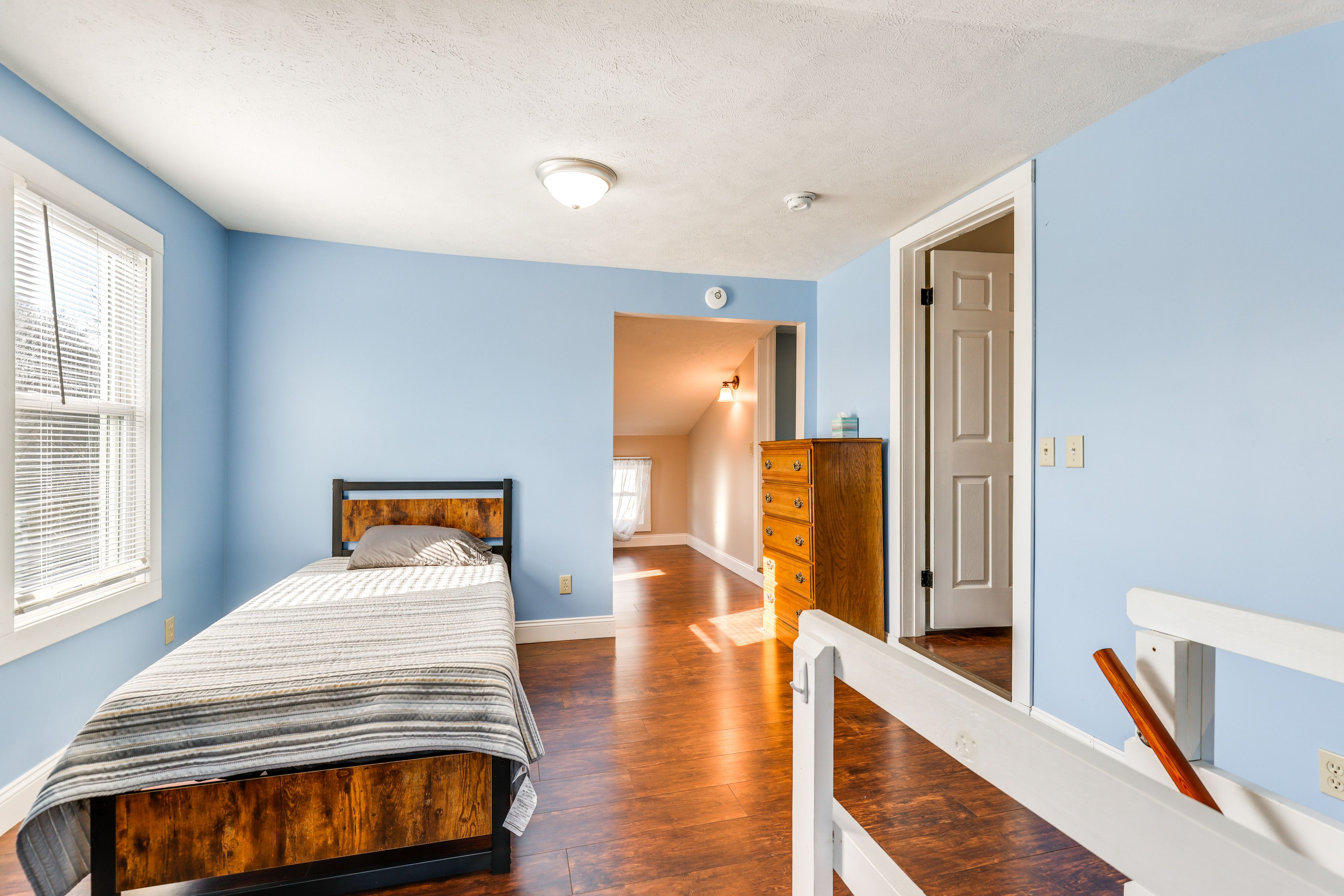 Loft | 2 Twin Beds